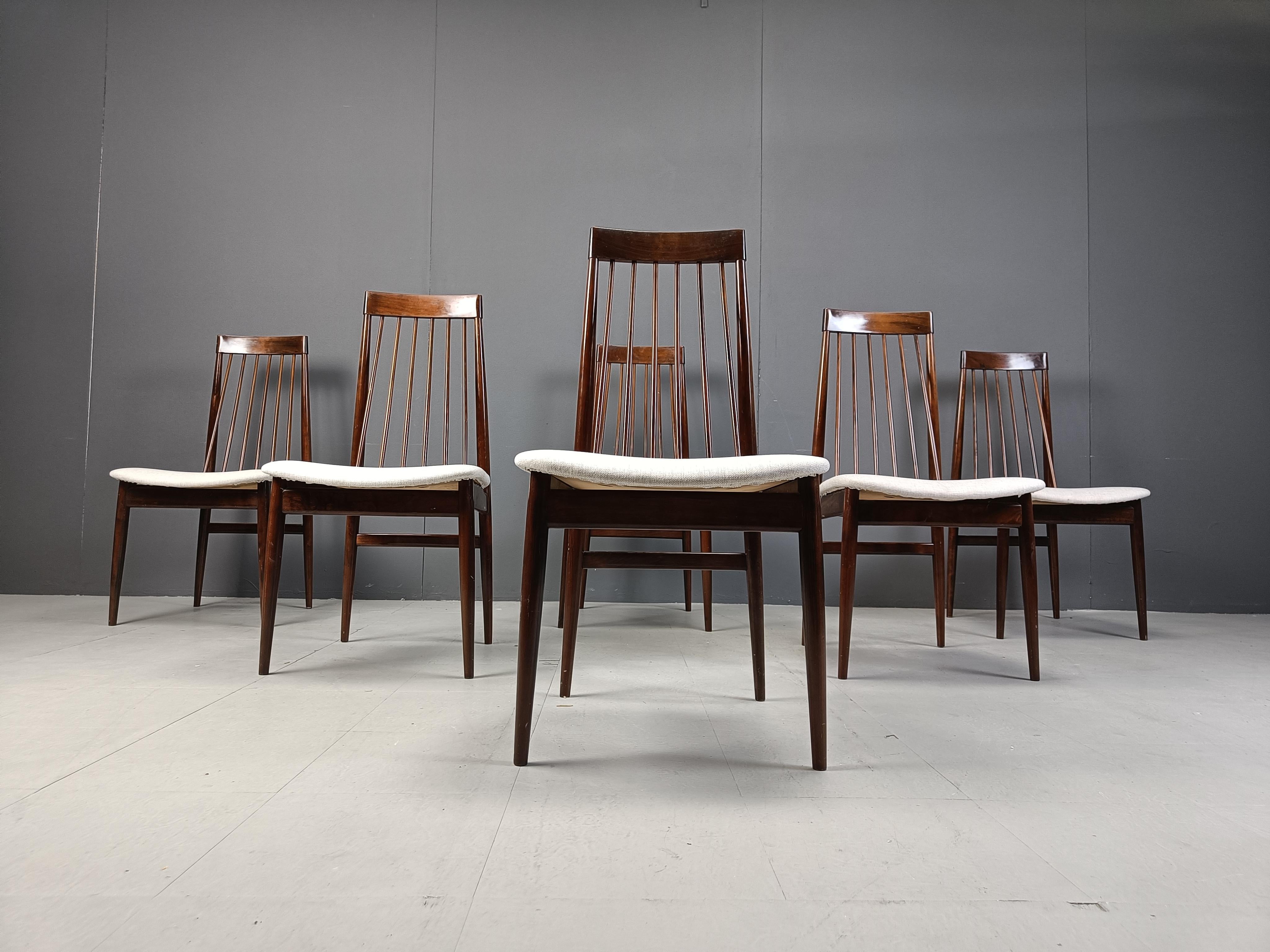 Set of 6 vintage rosewood chairs by Ernst Martin Dettinger for Lucas Schnaidt, 1 In Good Condition In Leuven, Vlaams Gewest