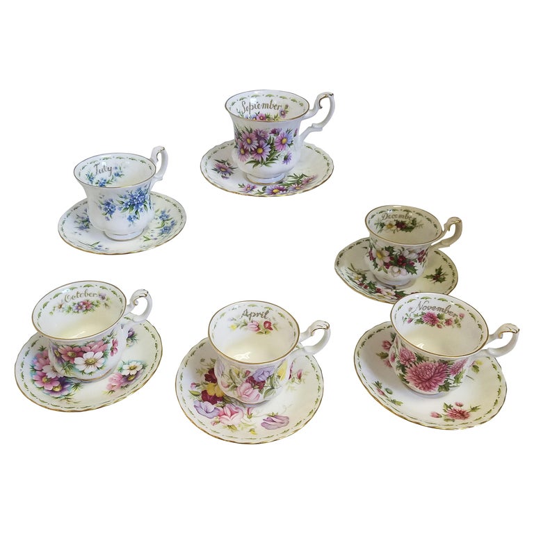 Ensemble de 6 tasses à thé ou soucoupes vintage Royal Albert Flowers of the  Month En vente sur 1stDibs | _