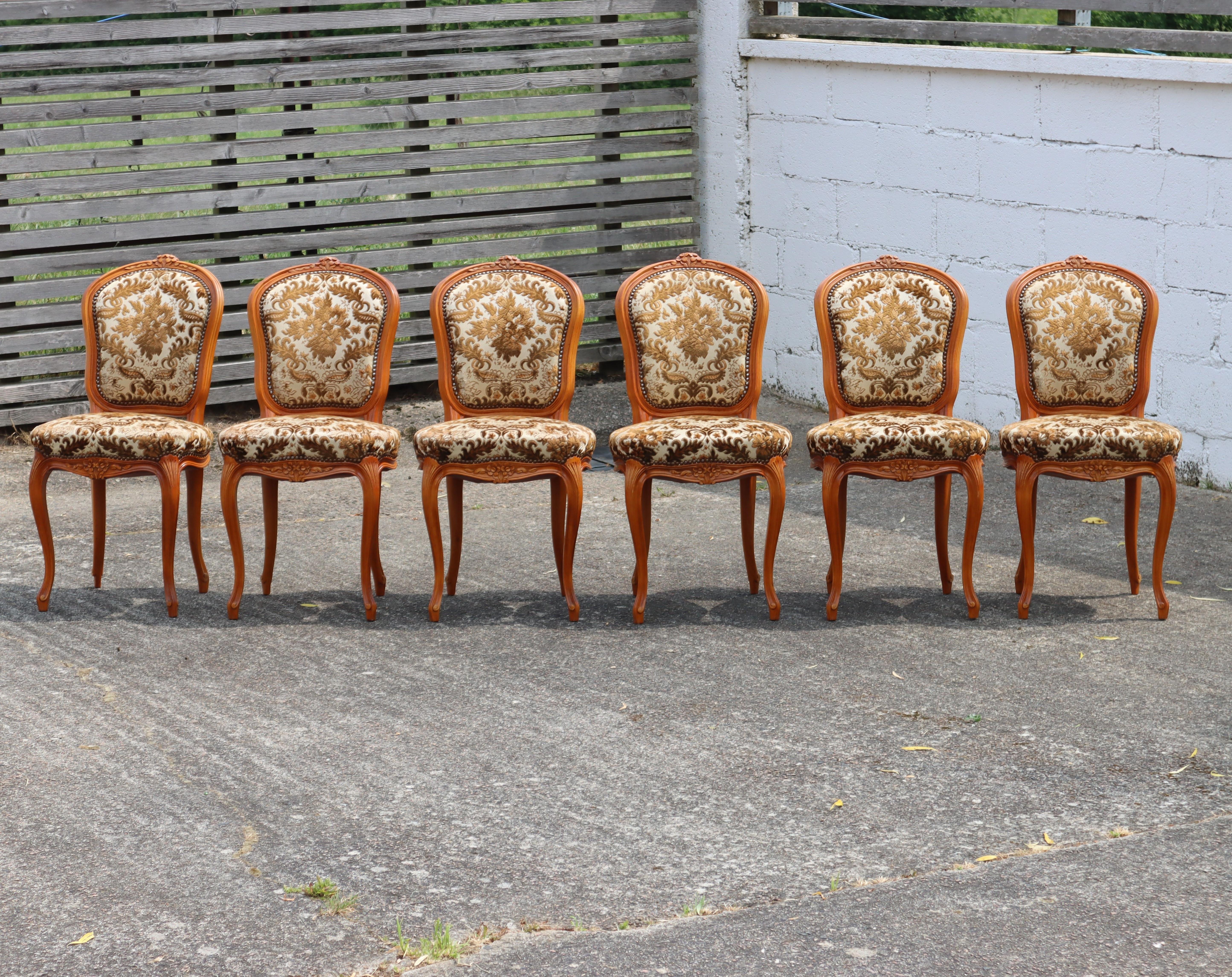 French Set of 6 vintage upholstered Dining Chairs-Style Louis XV-70s For Sale