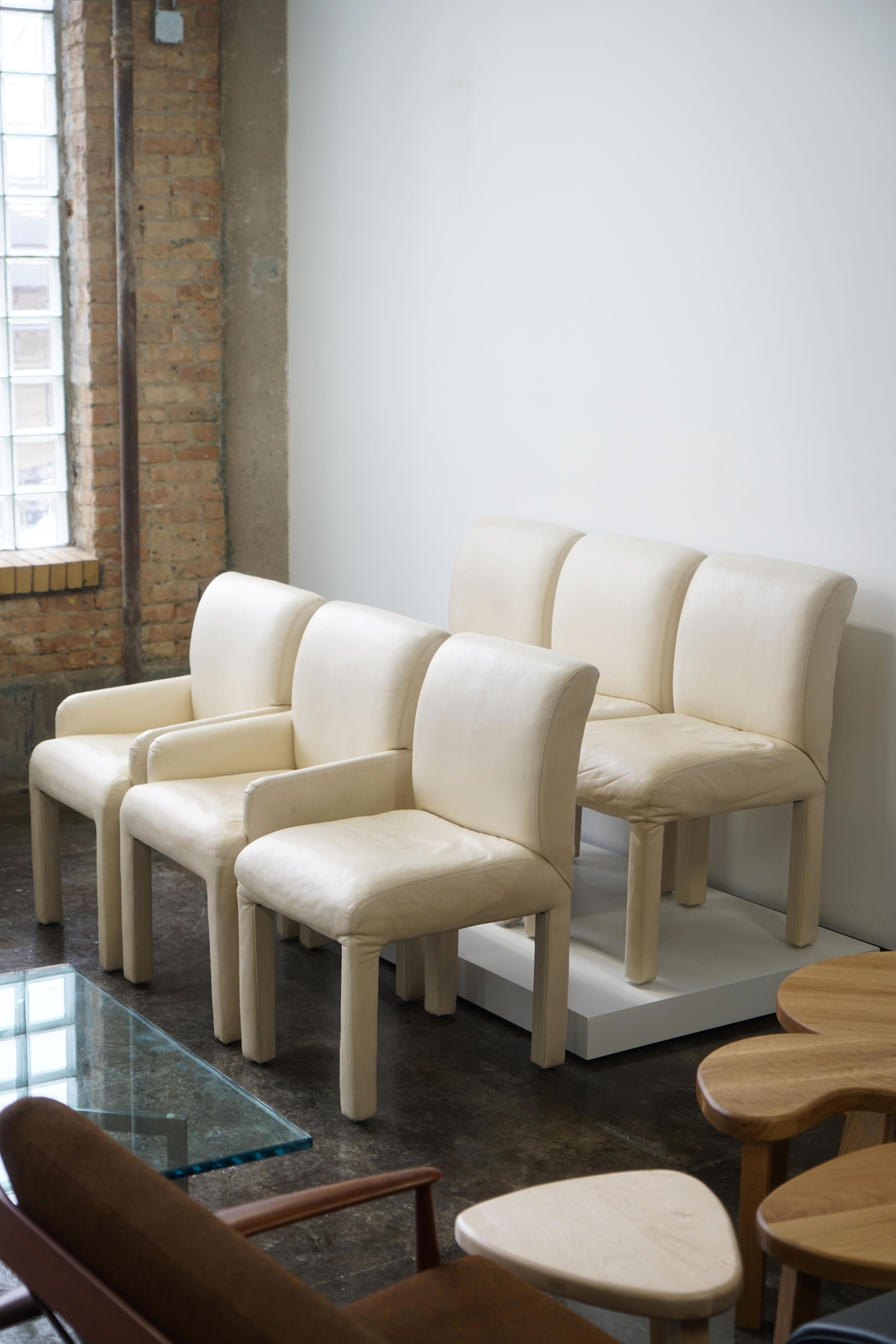 Set of 6 Modern Parson Dining Chairs for Directional, puffy off-white In Good Condition For Sale In Chicago, IL