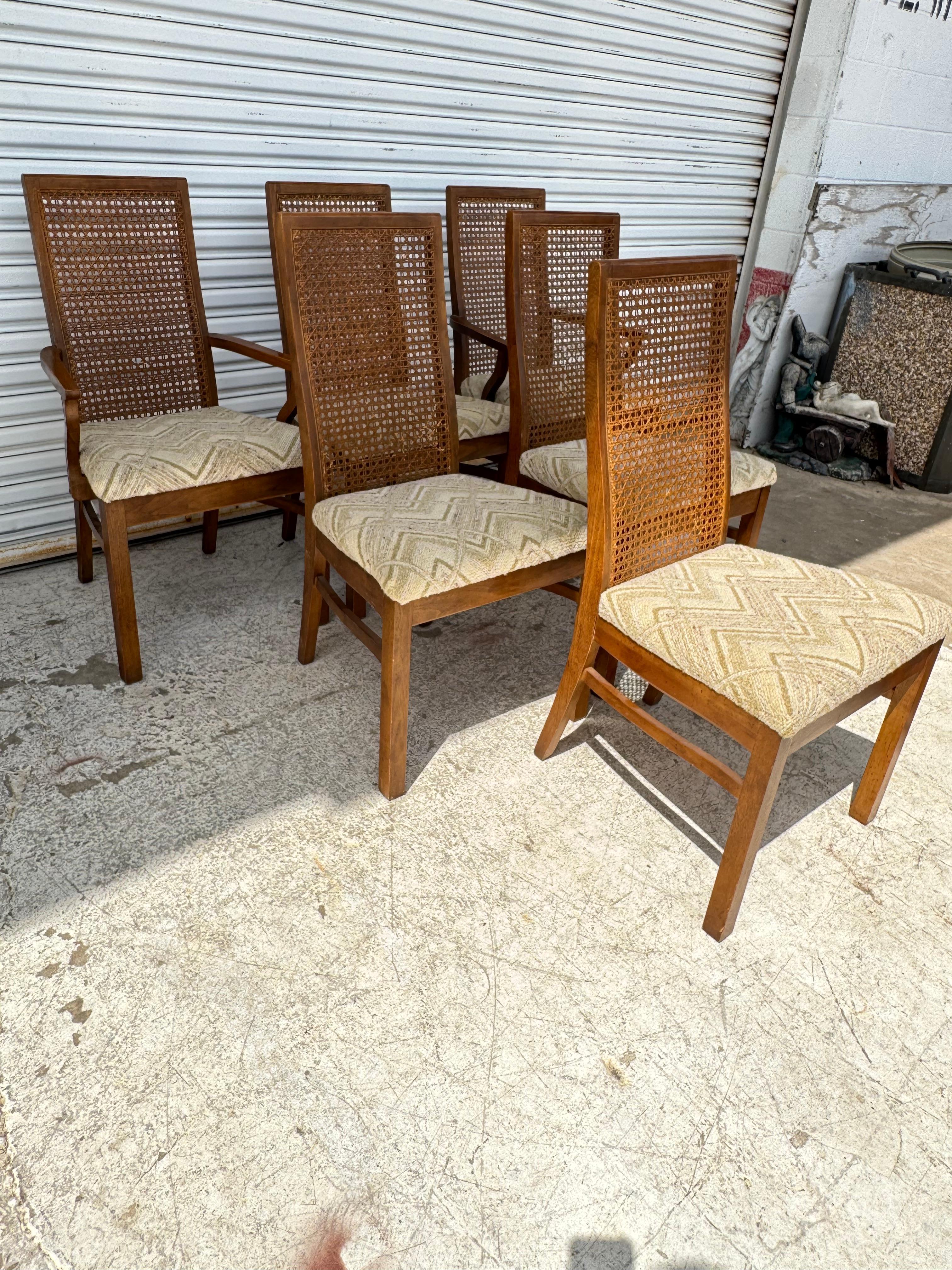 Juego de 6 sillas de comedor con respaldo de caña de nogal vintage by Drexel siglo XX en venta