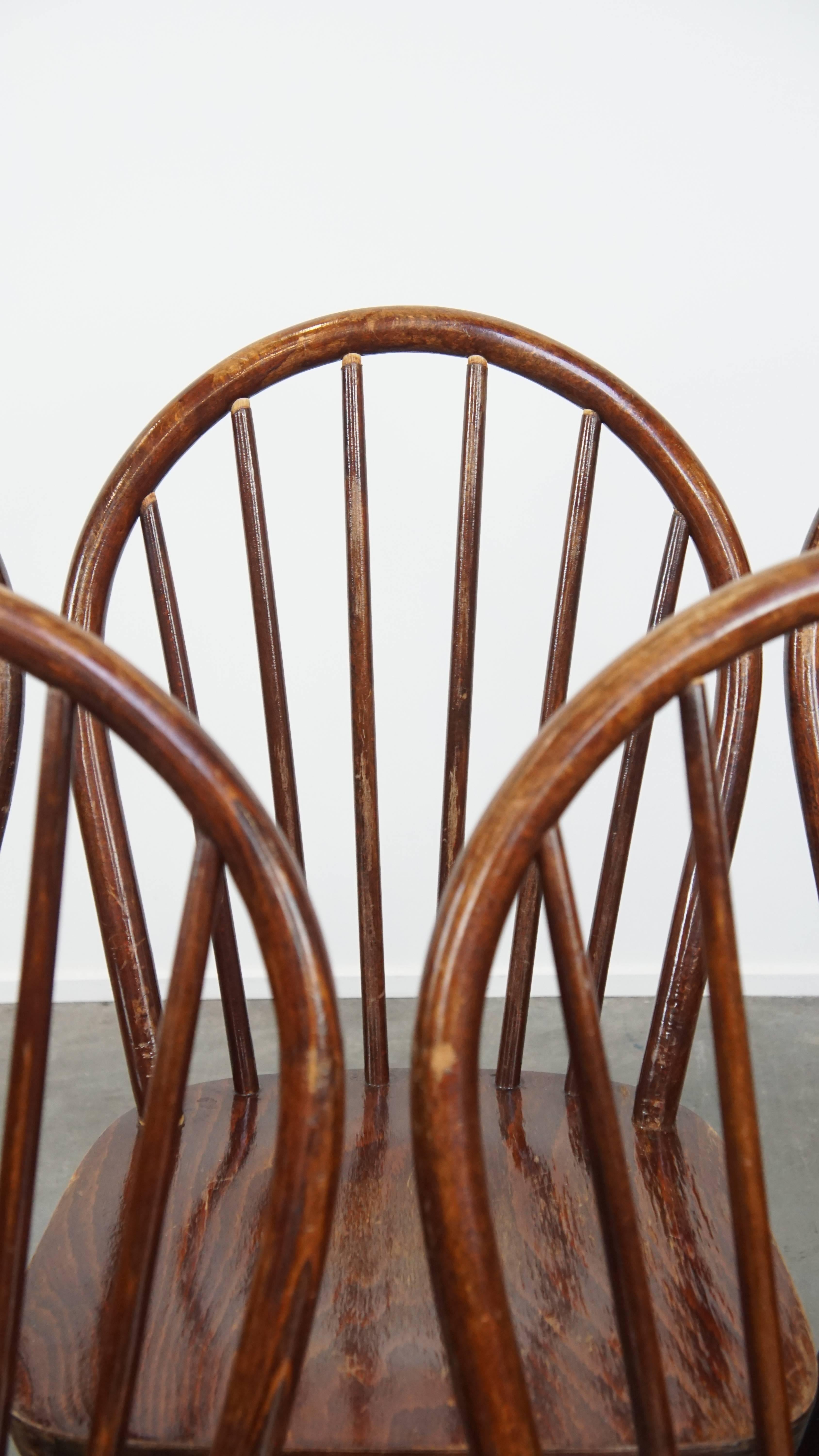 Hand-Crafted Set of 6 Vintage Wooden Windsor Spindle Chairs from the 1970s For Sale