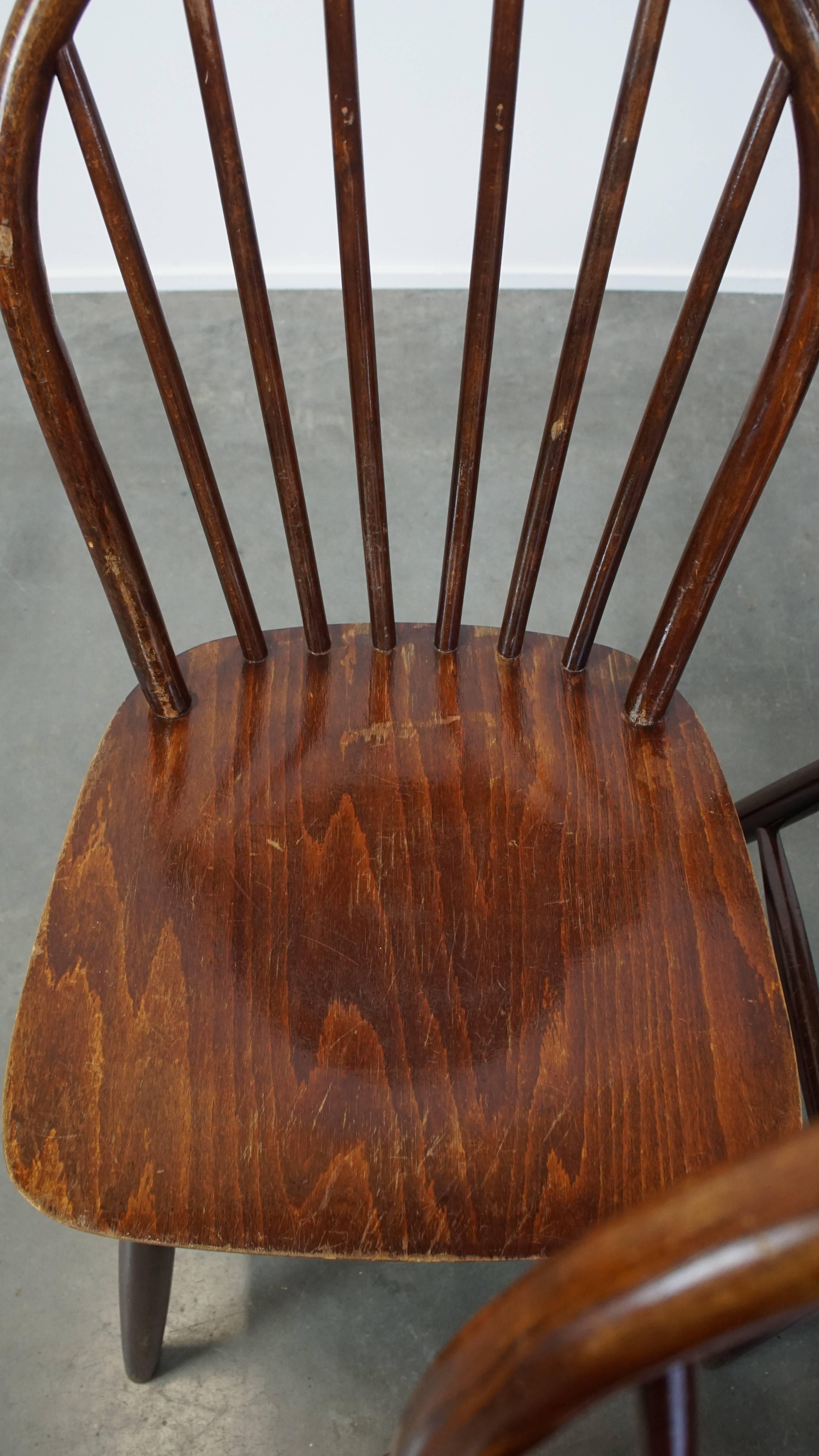Set of 6 Vintage Wooden Windsor Spindle Chairs from the 1970s In Fair Condition For Sale In Harderwijk, NL
