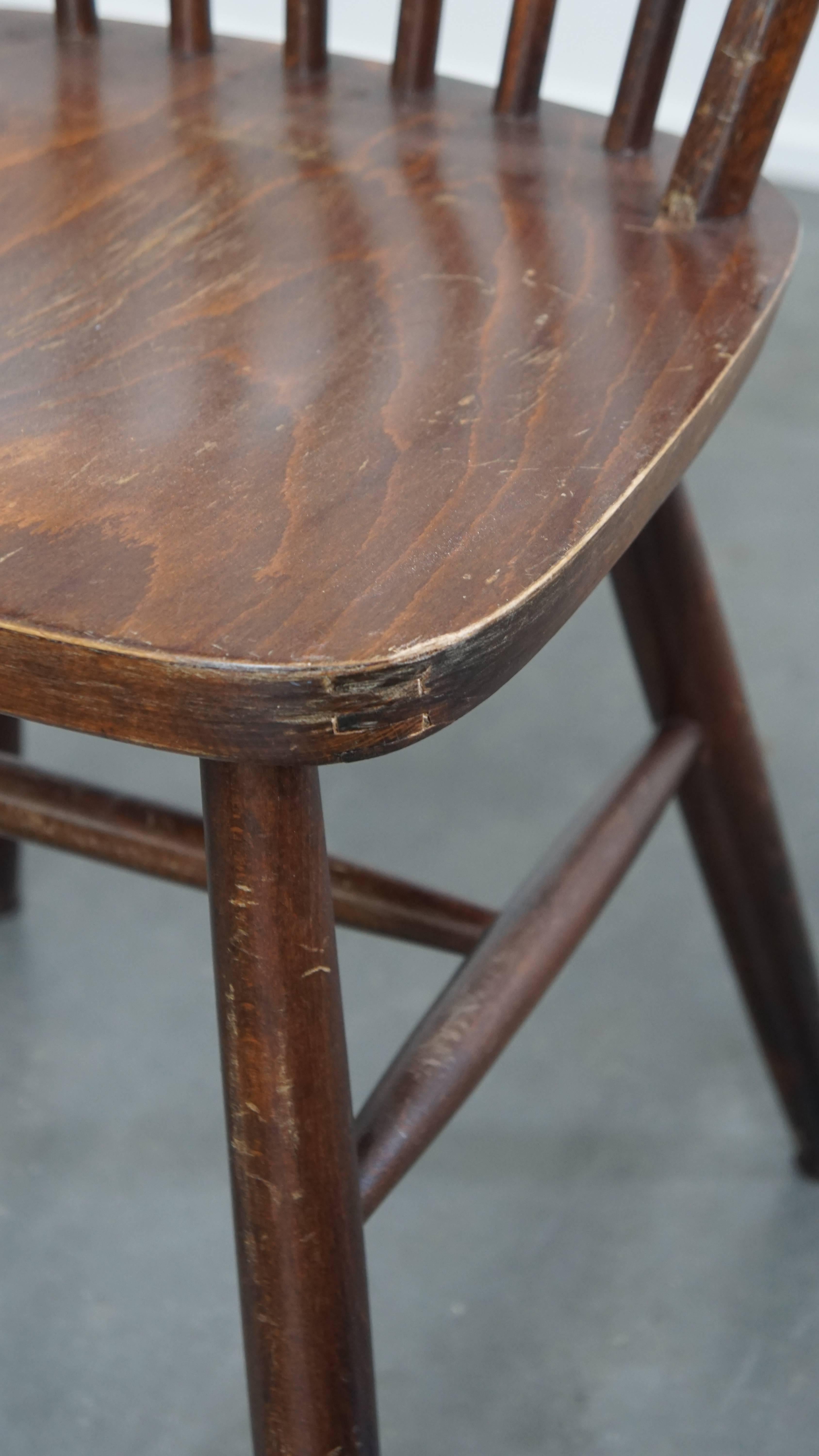 Ensemble de 6 chaises Windsor en bois de style anglais des années 1970 en vente 8