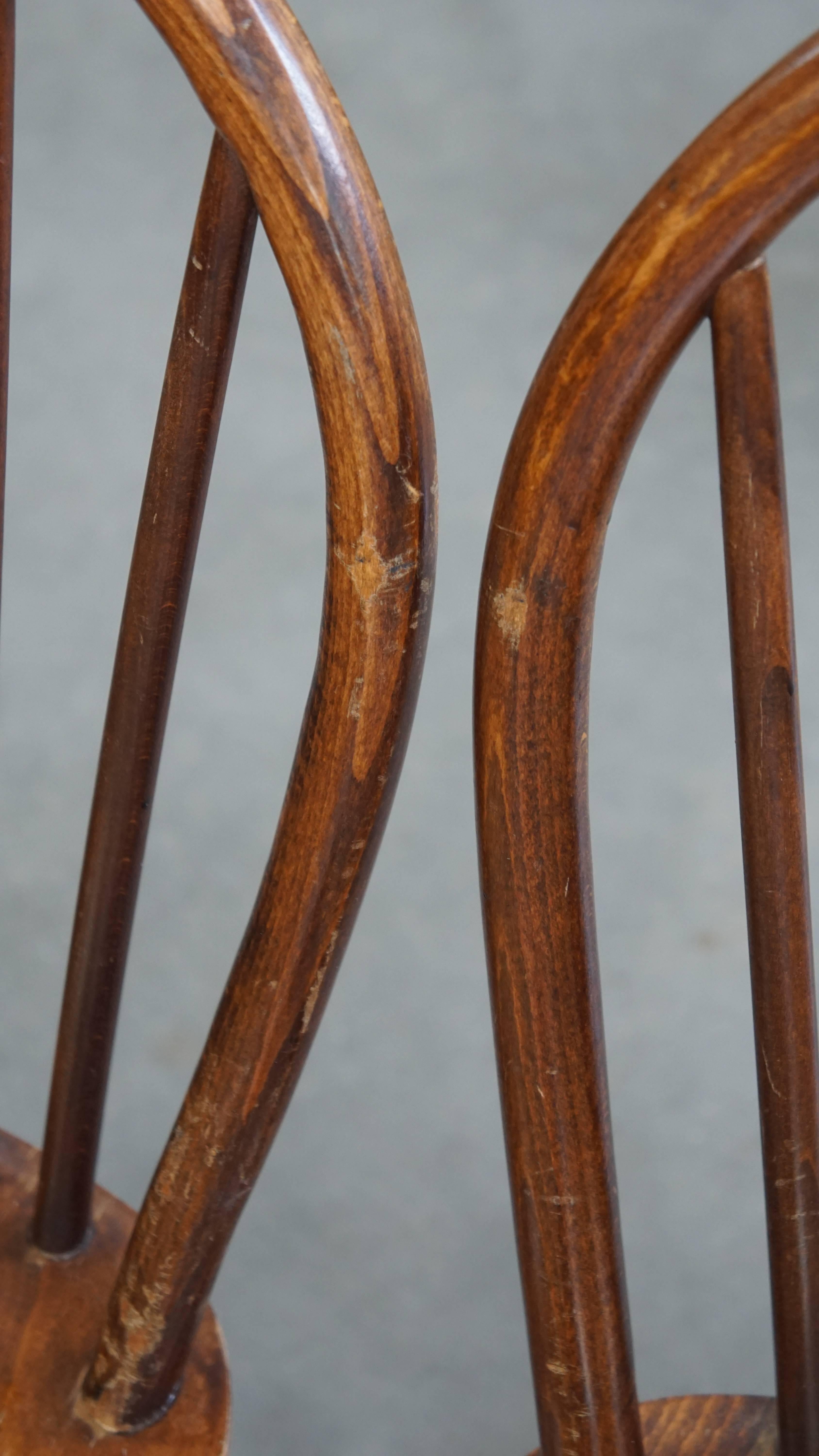 Ensemble de 6 chaises Windsor en bois de style anglais des années 1970 en vente 12