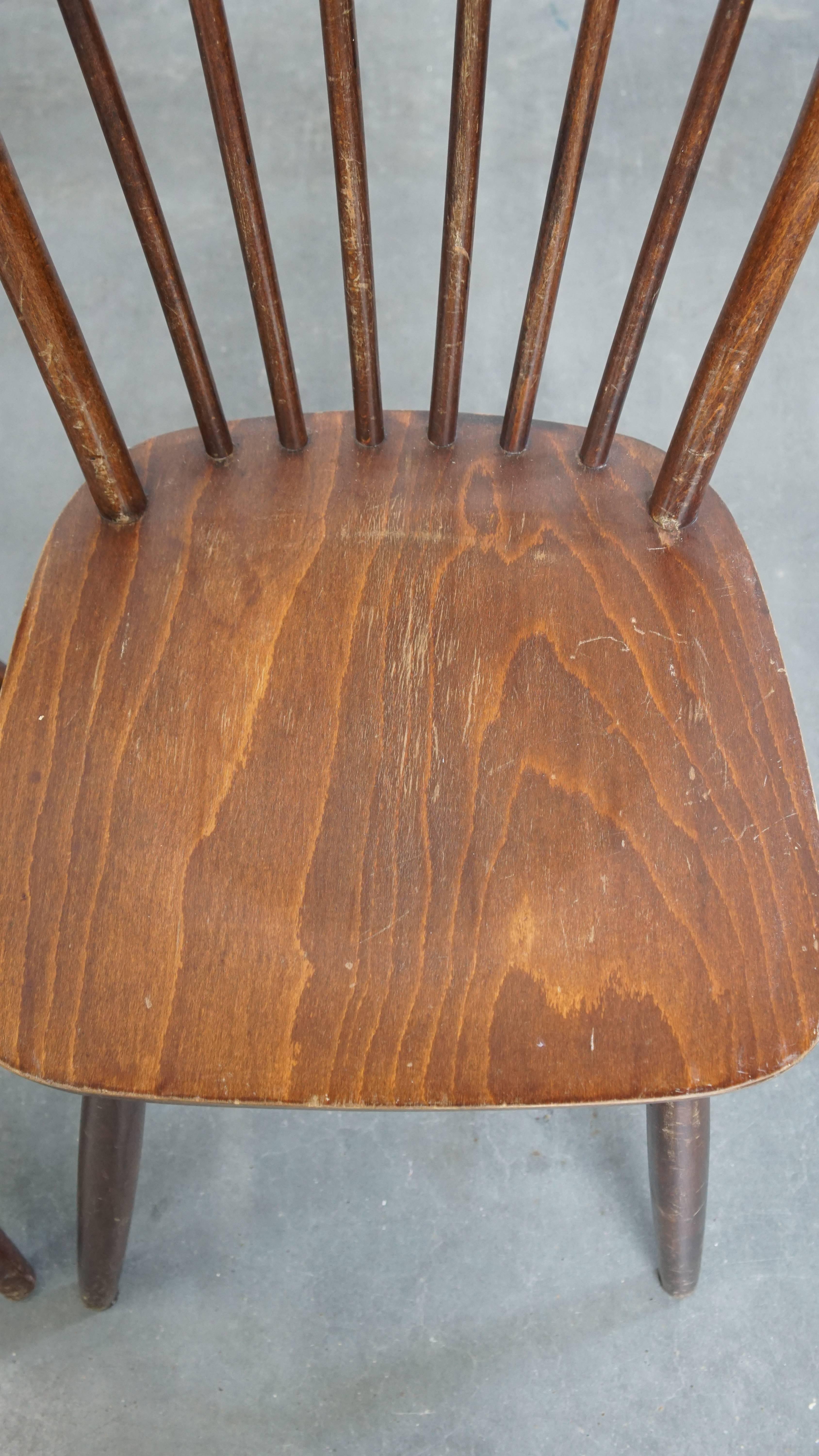 Ensemble de 6 chaises Windsor en bois de style anglais des années 1970 en vente 1