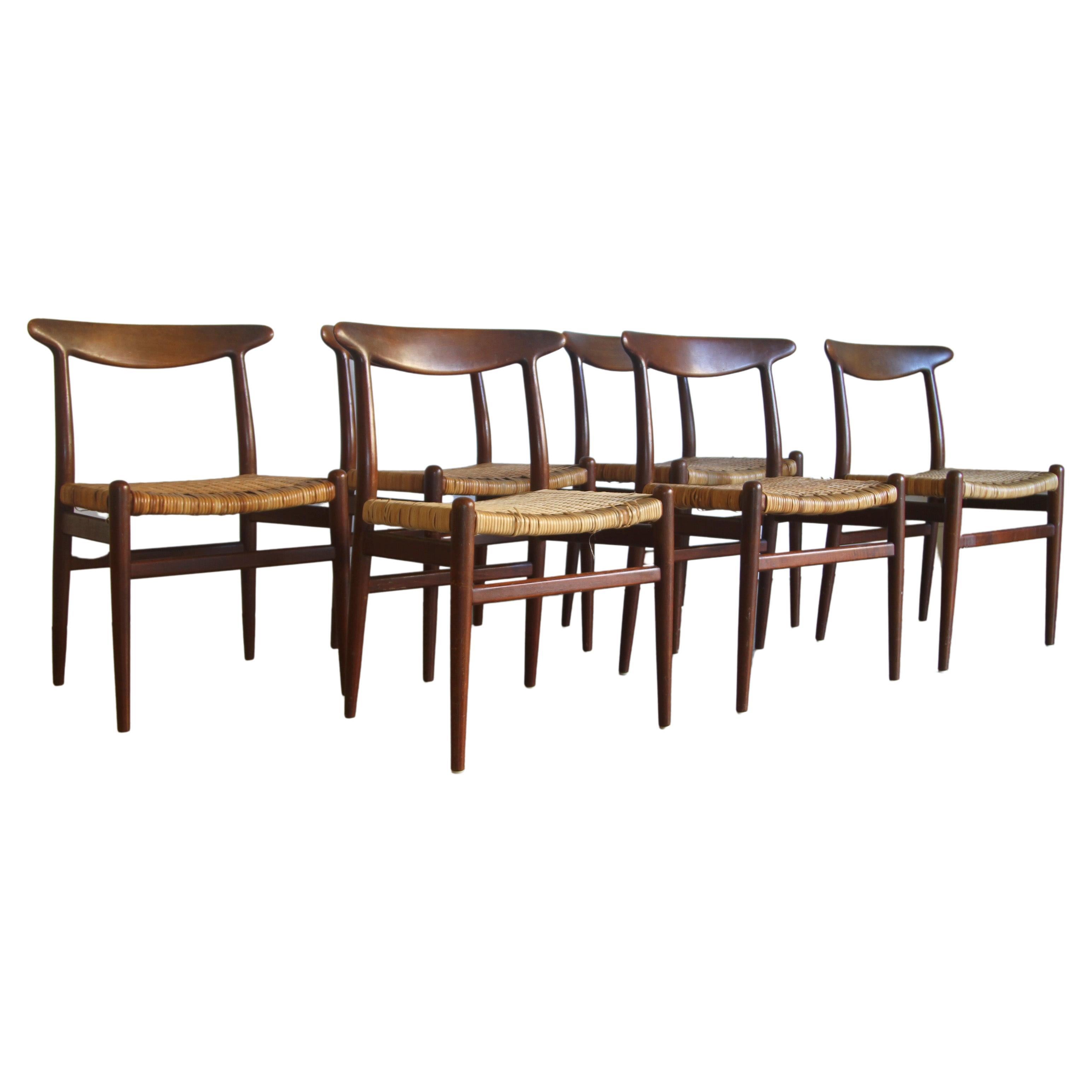 Set of 6 W2 Dining Chairs by Hans J. Wegner For Sale