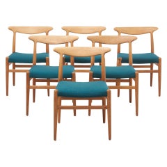 Set of 6 'W2 Dining Chairs' in Oak by Hans J. Wegner