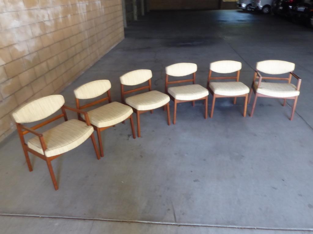 American Set of 6 Walnut Framed Dining Chairs Designed by George Nelson for Herman Miller For Sale