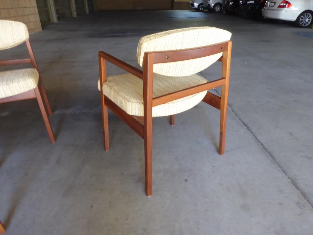 Set of 6 Walnut Framed Dining Chairs Designed by George Nelson for Herman Miller For Sale 2