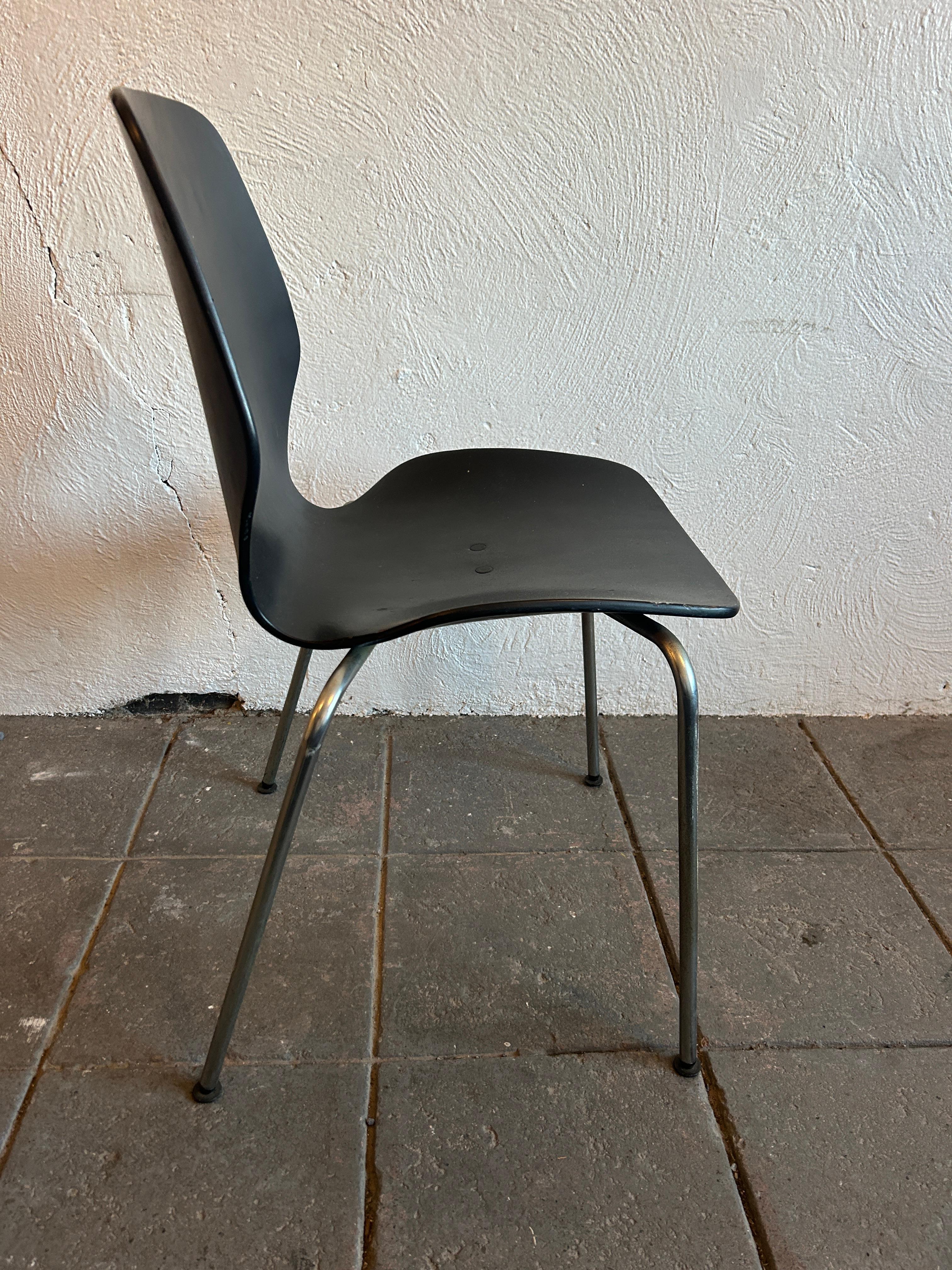 Travail du bois Ensemble de 6 chaises de salle à manger en bois courbé Westnofa Norvège en vente