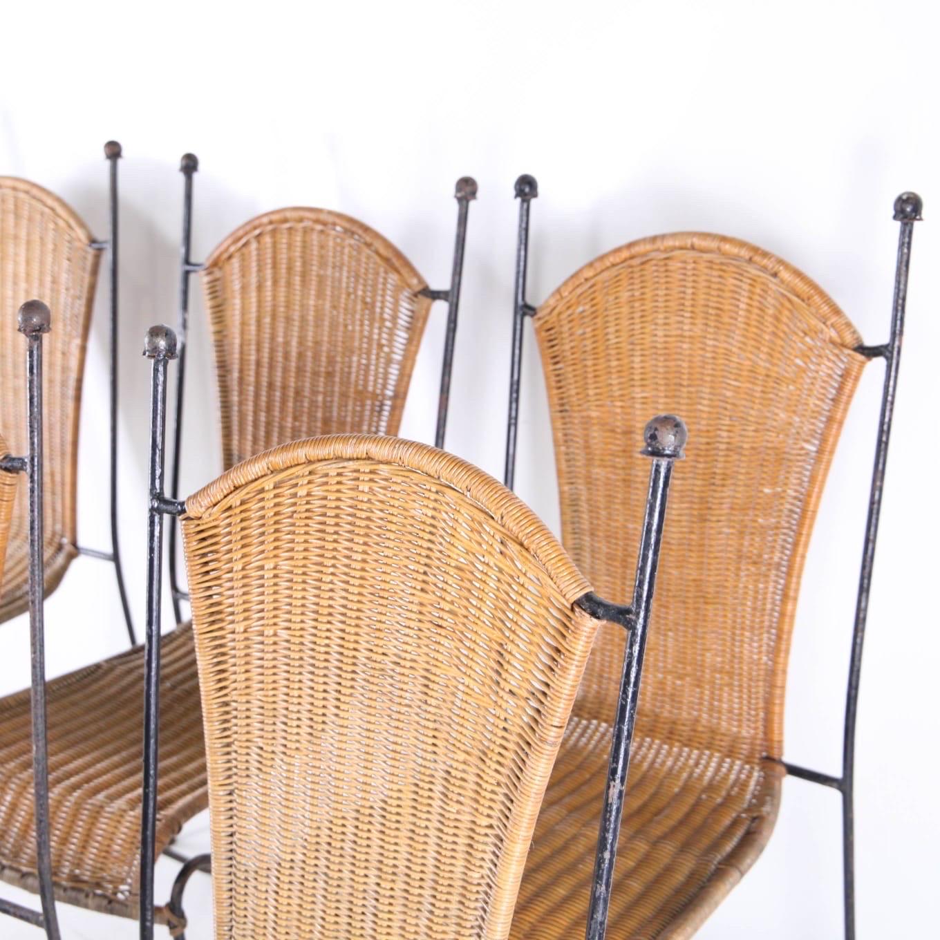 Ensemble de 6 chaises en osier et en fer en vente 2