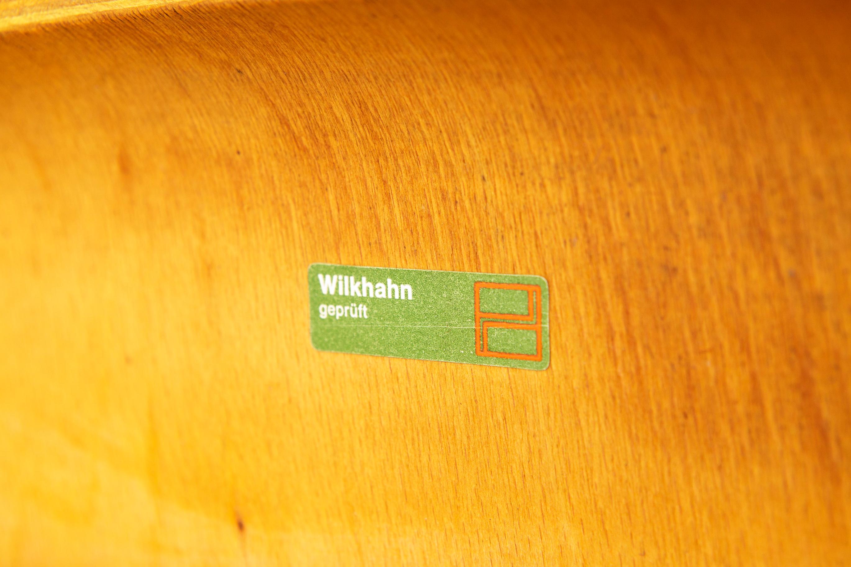 Set of 6 Wilkhahn Stackable Chairs – Beech Wood – Germany 1970s – Vintage Seatin For Sale 4