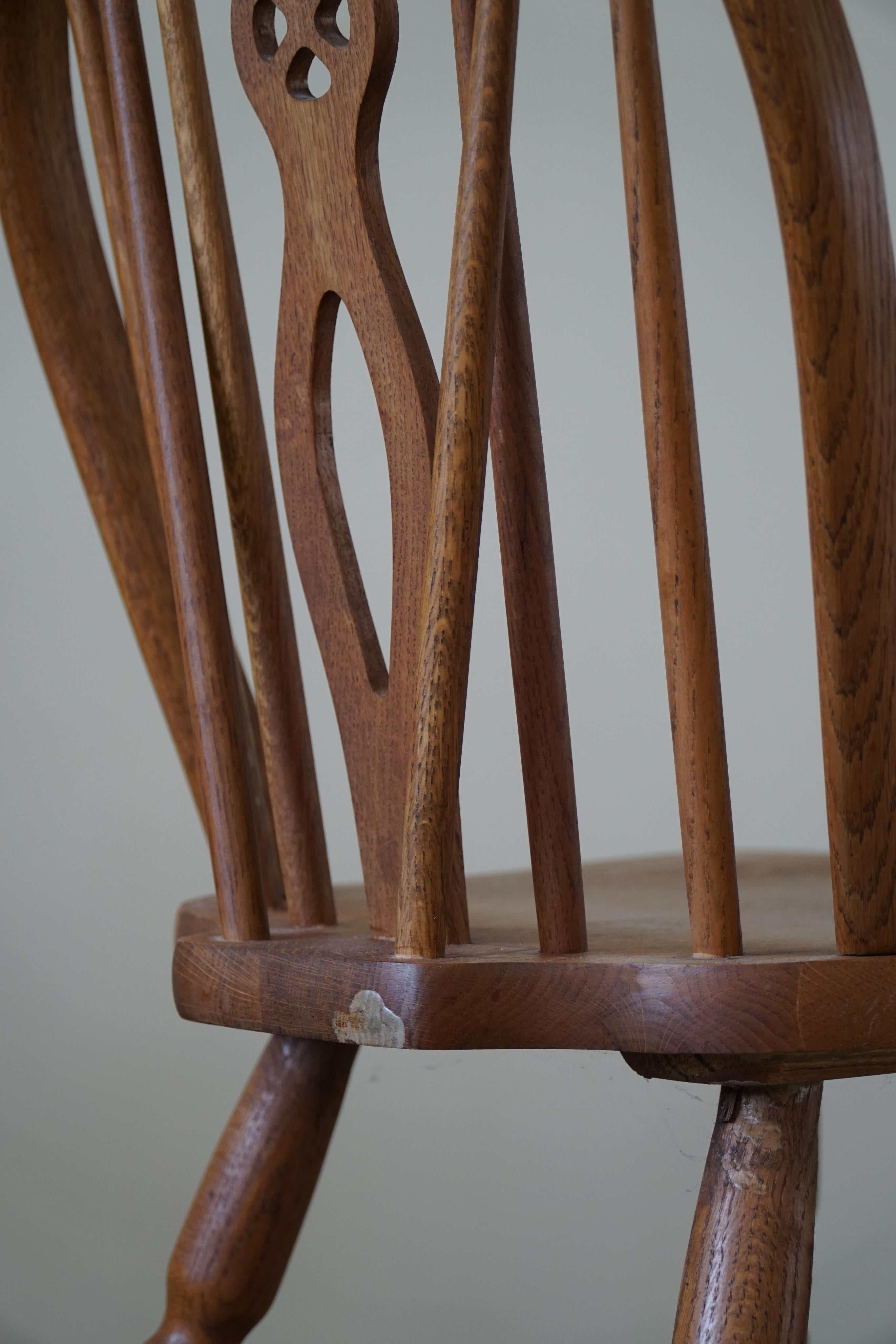 Set of 6 Windsor Dining Room Chairs in Oak, English Edwardian, 19th Century For Sale 4
