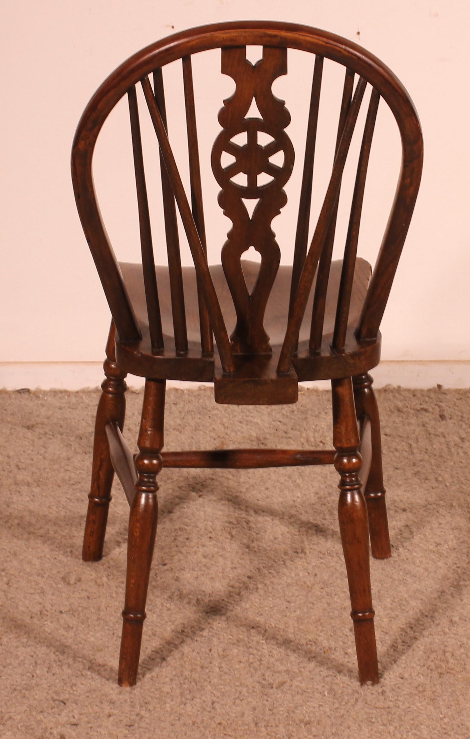 Set Of 6 Windsor Wheelback Chairs For Sale 3