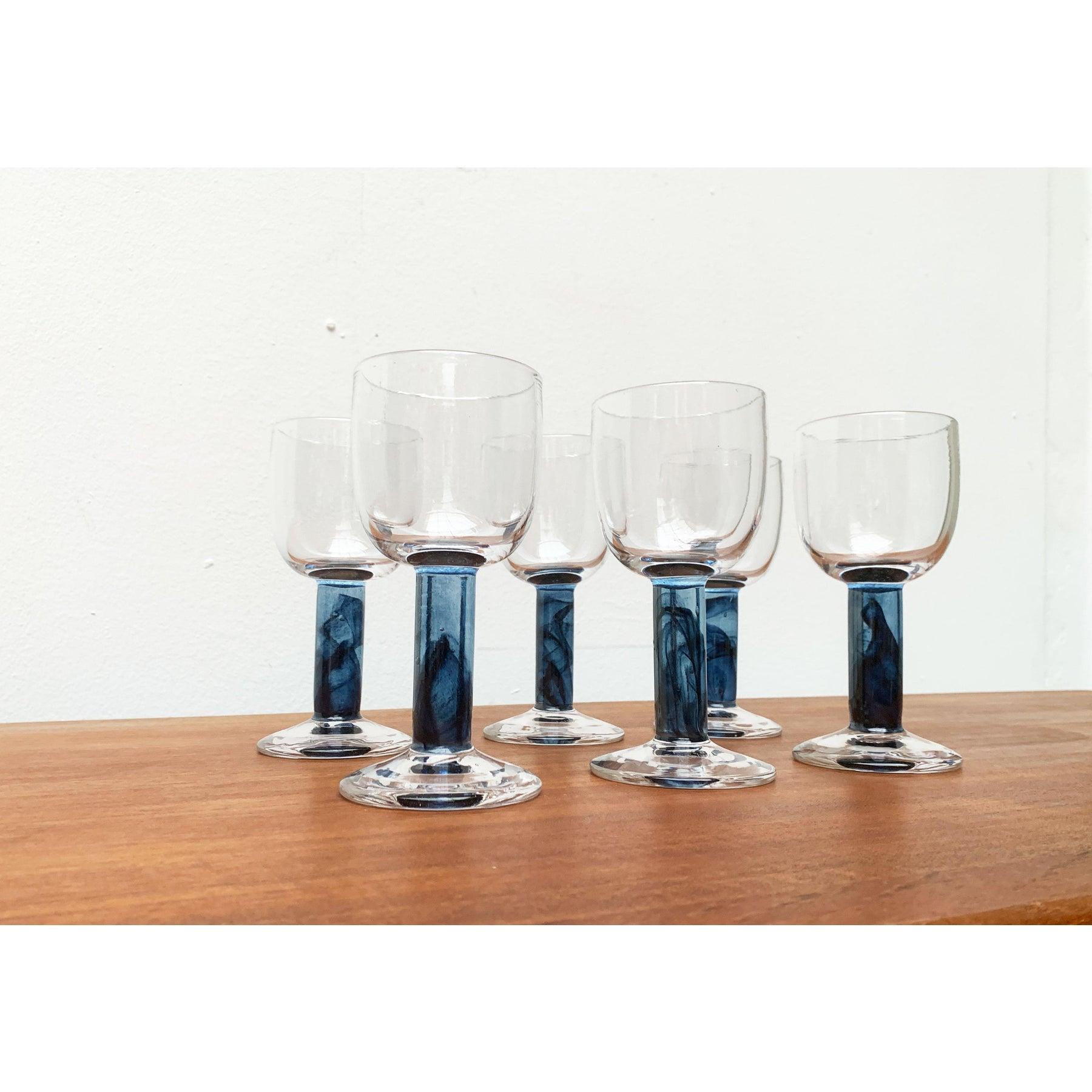 German Set of 6 Wine Glasses by Regina Kaufmann for Glashagen Hütte For Sale