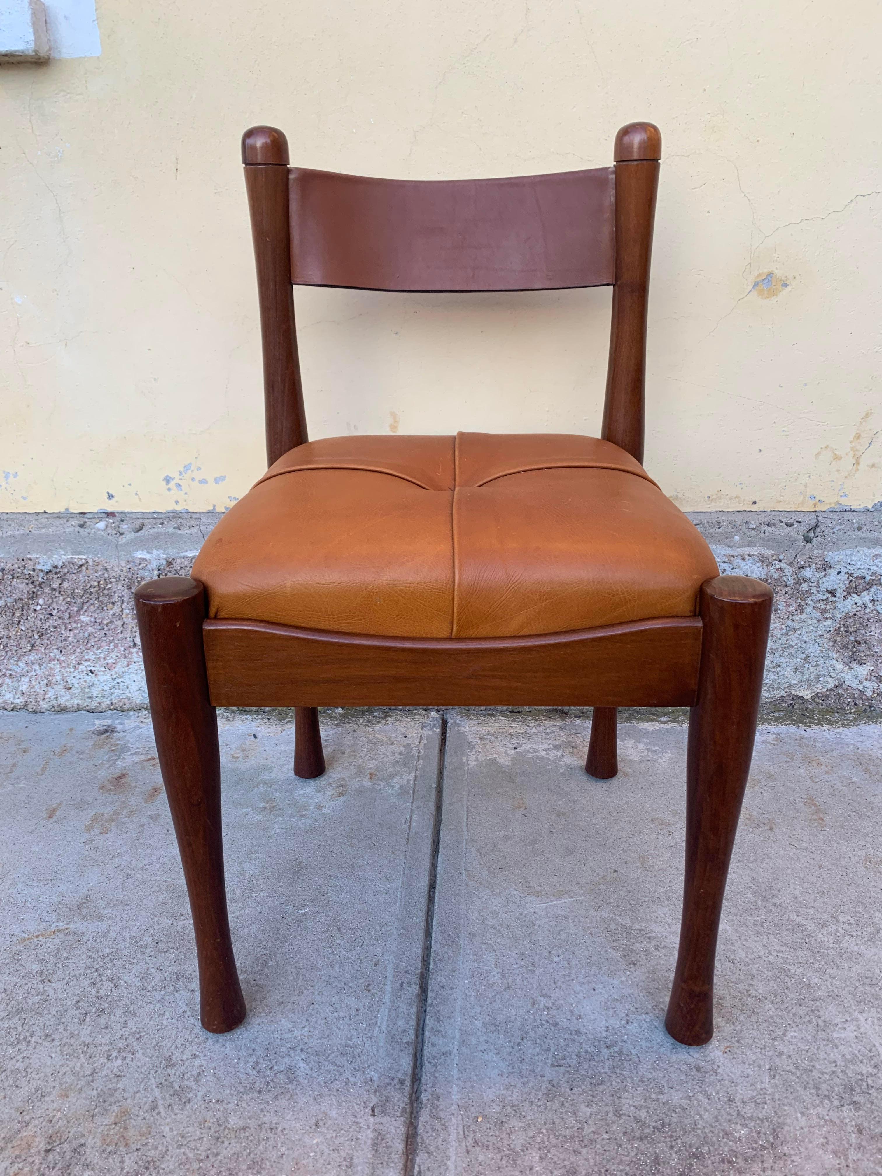 

Set of  of 6 model 620 chairs designed in the mid-60s by Silvio Coppola for the historic luxury furniture brand Bernini.
This chair fully represents the style for which Bernini production is known throughout the world and which makes its pieces