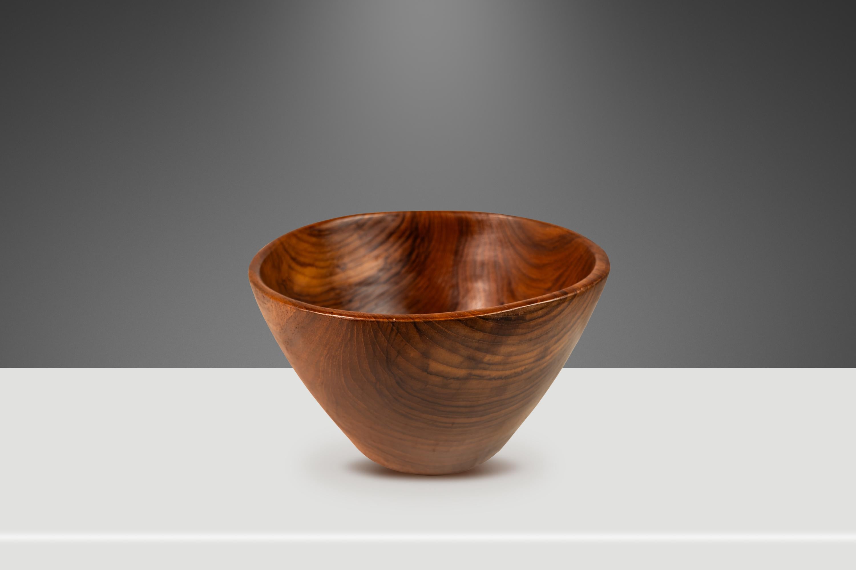 Set von 6 holz gedrechselten Salat-/Servierschalen aus massivem burmesischem Teakholz, ca. 1970er Jahre (Ende des 20. Jahrhunderts) im Angebot