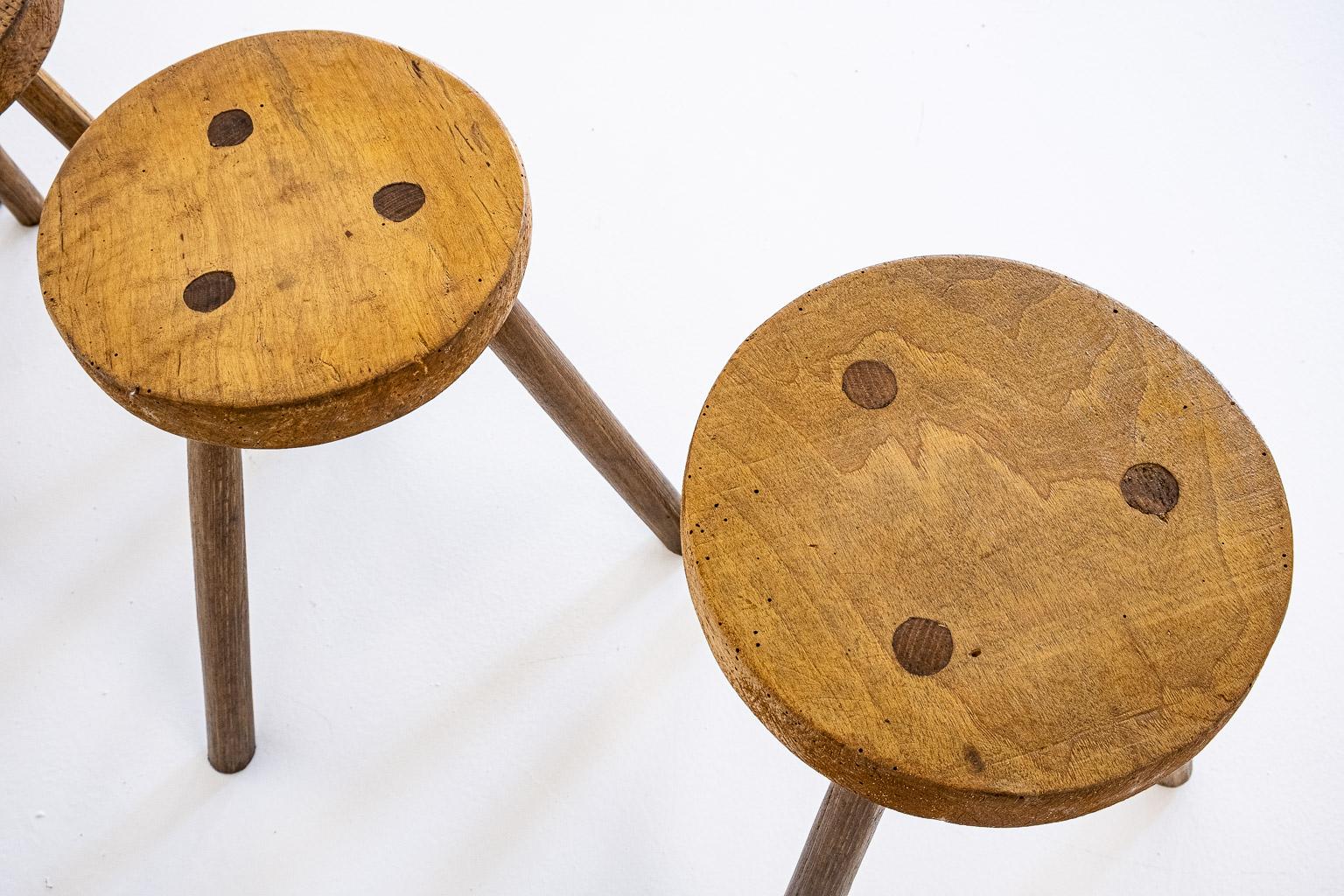 Set of 6, Wooden, Brutalist Tripod Stools or Side Tables, Italy, ca. 1960s For Sale 7