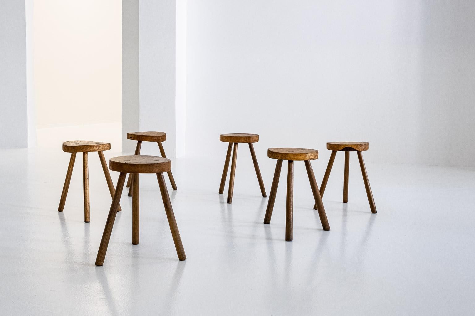 Italian Set of 6, Wooden, Brutalist Tripod Stools or Side Tables, Italy, ca. 1960s For Sale