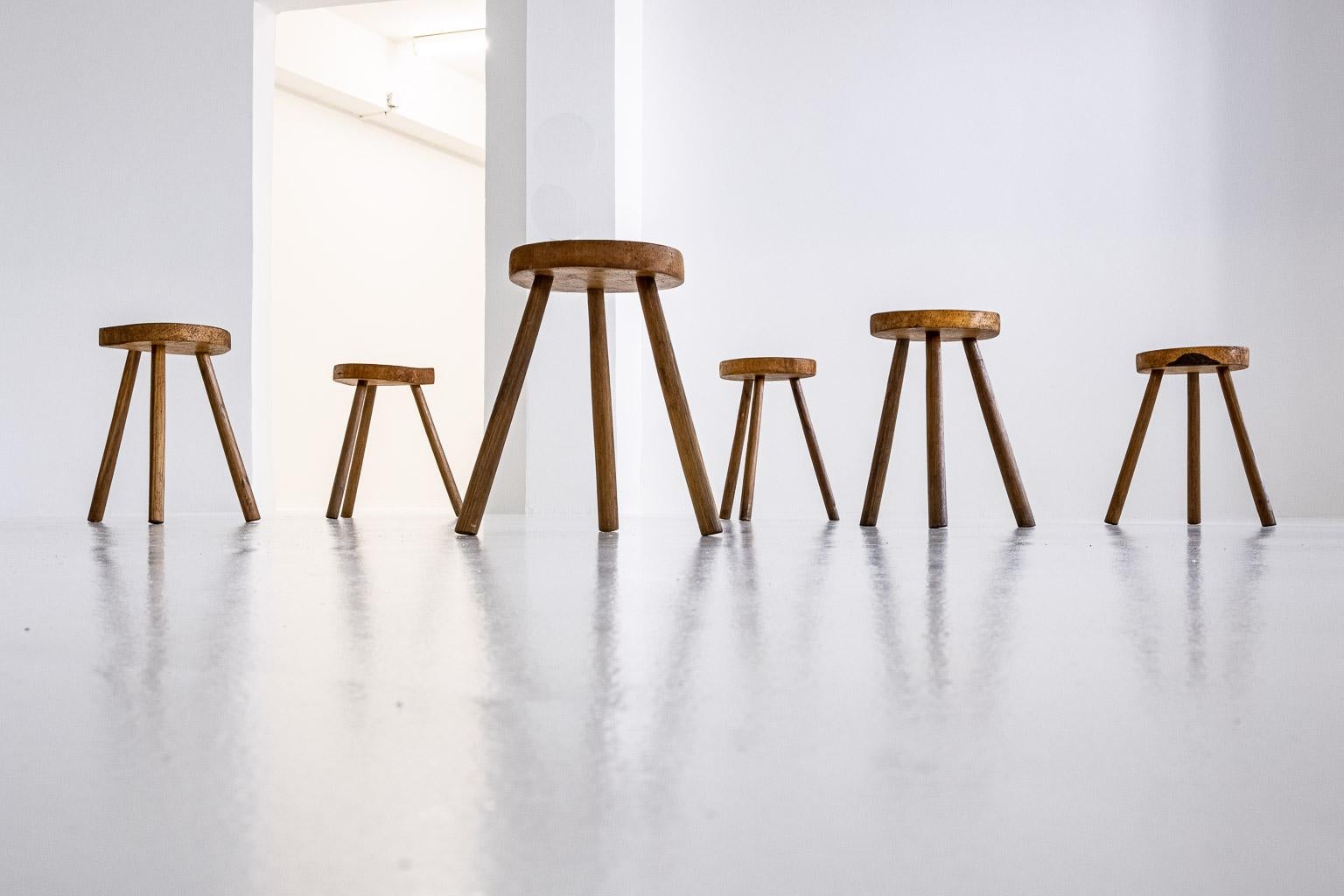 Set of 6, Wooden, Brutalist Tripod Stools or Side Tables, Italy, ca. 1960s For Sale 1