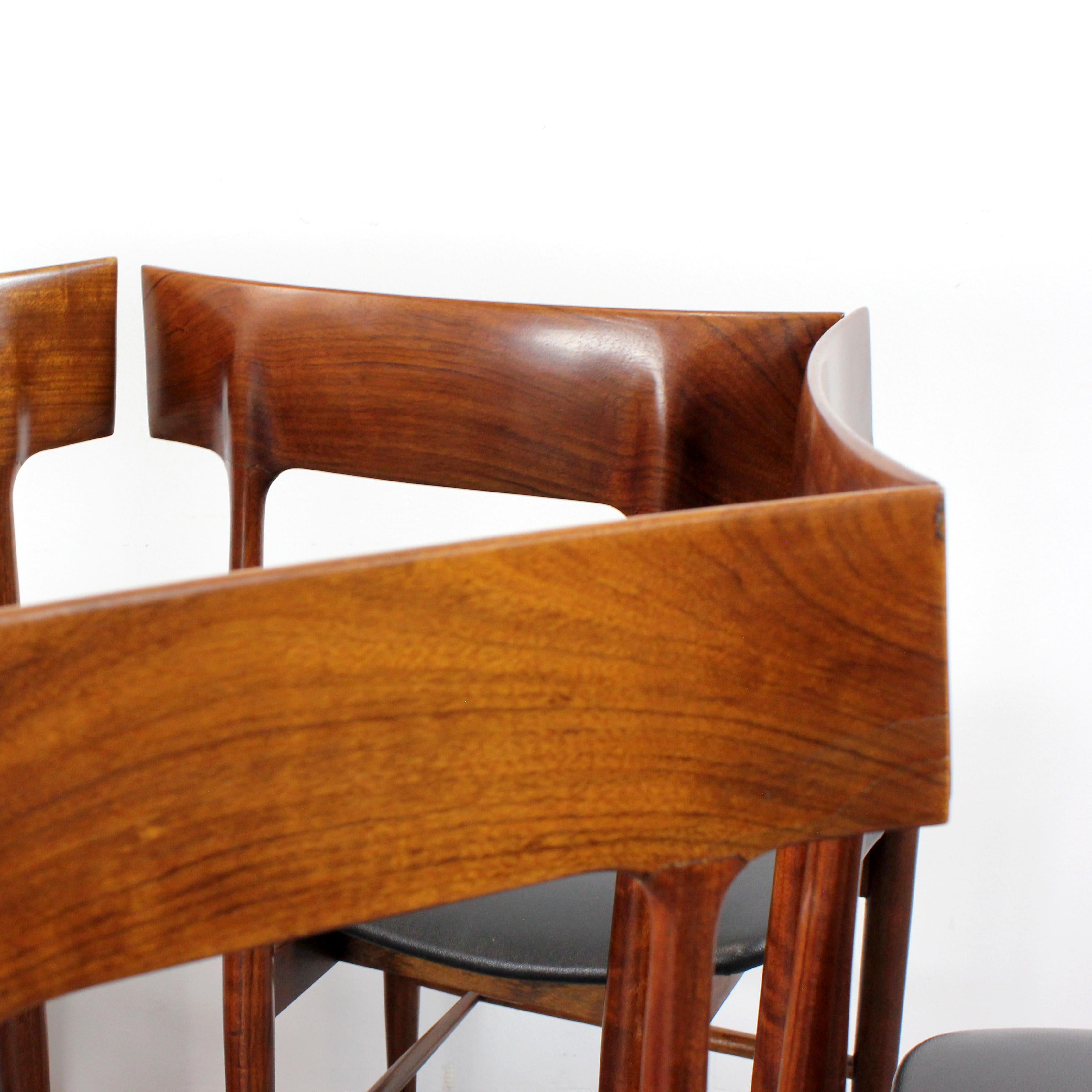 Ensemble de 6 chaises en bois avec revêtement en faux cuir noir - AG Barcelona en vente 1