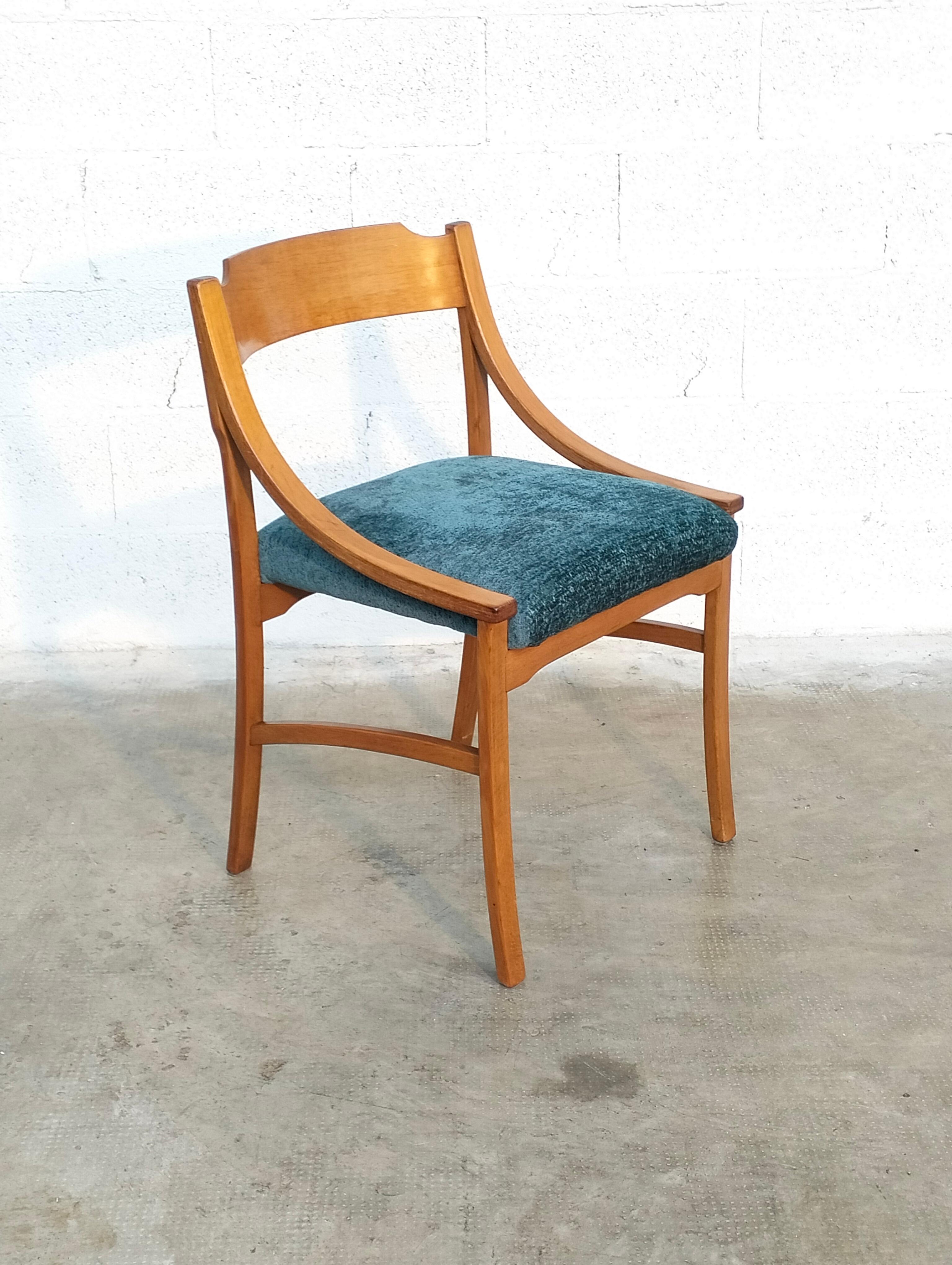 Set of 6 Wooden Dining Chairs in the Style of Ico Parisi for Cassina, 1970s  For Sale 2