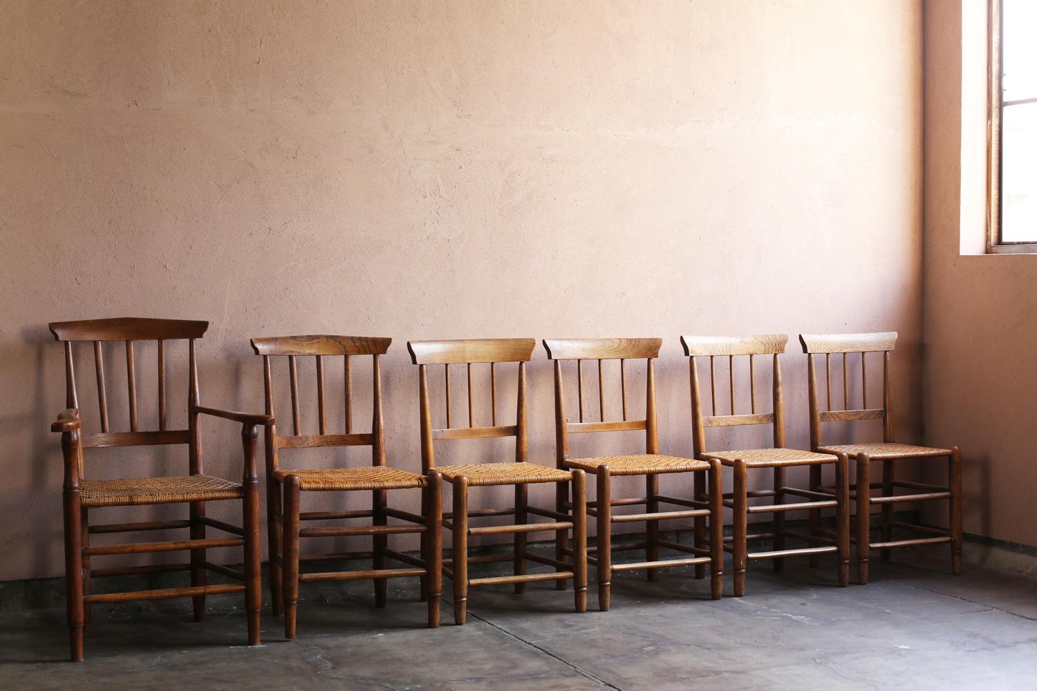 Arte popolare Set di 6 sedie folkloristiche in legno in vendita