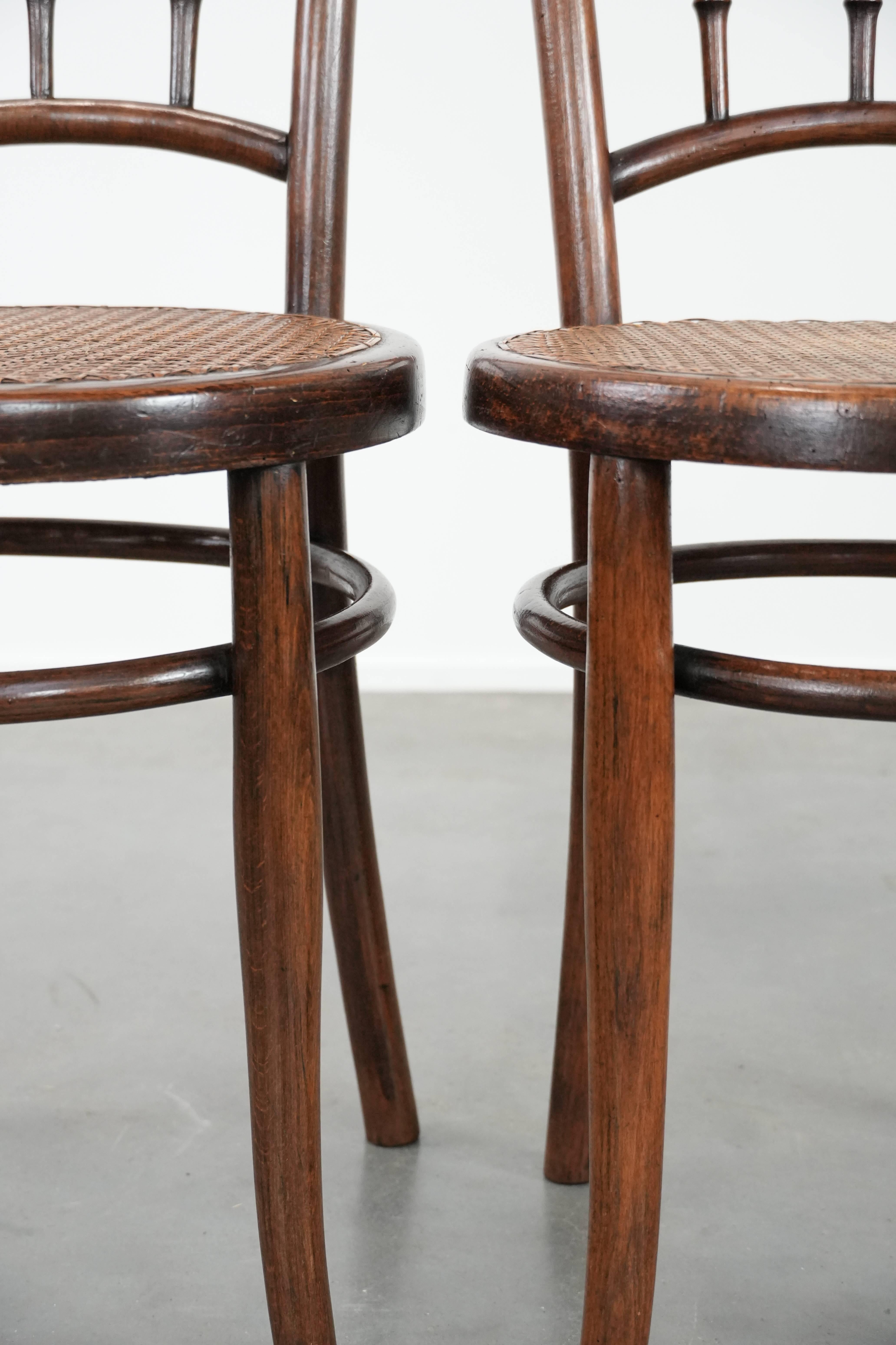 Set of 6 wooden vintage bistro chairs by Jacob & Josef Kohn Wien im Angebot 5