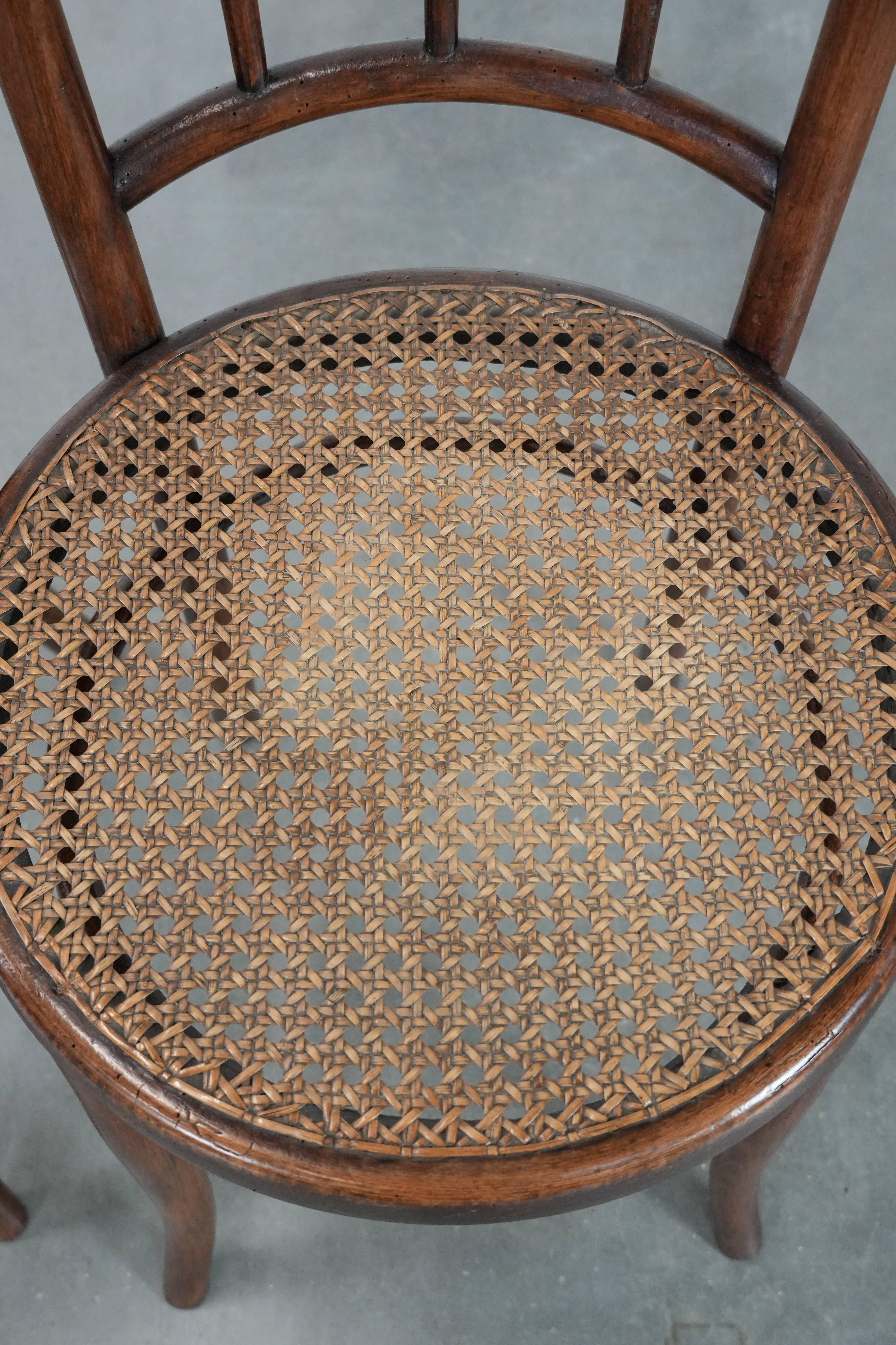 Set of 6 wooden vintage bistro chairs by Jacob & Josef Kohn Wien im Angebot 2