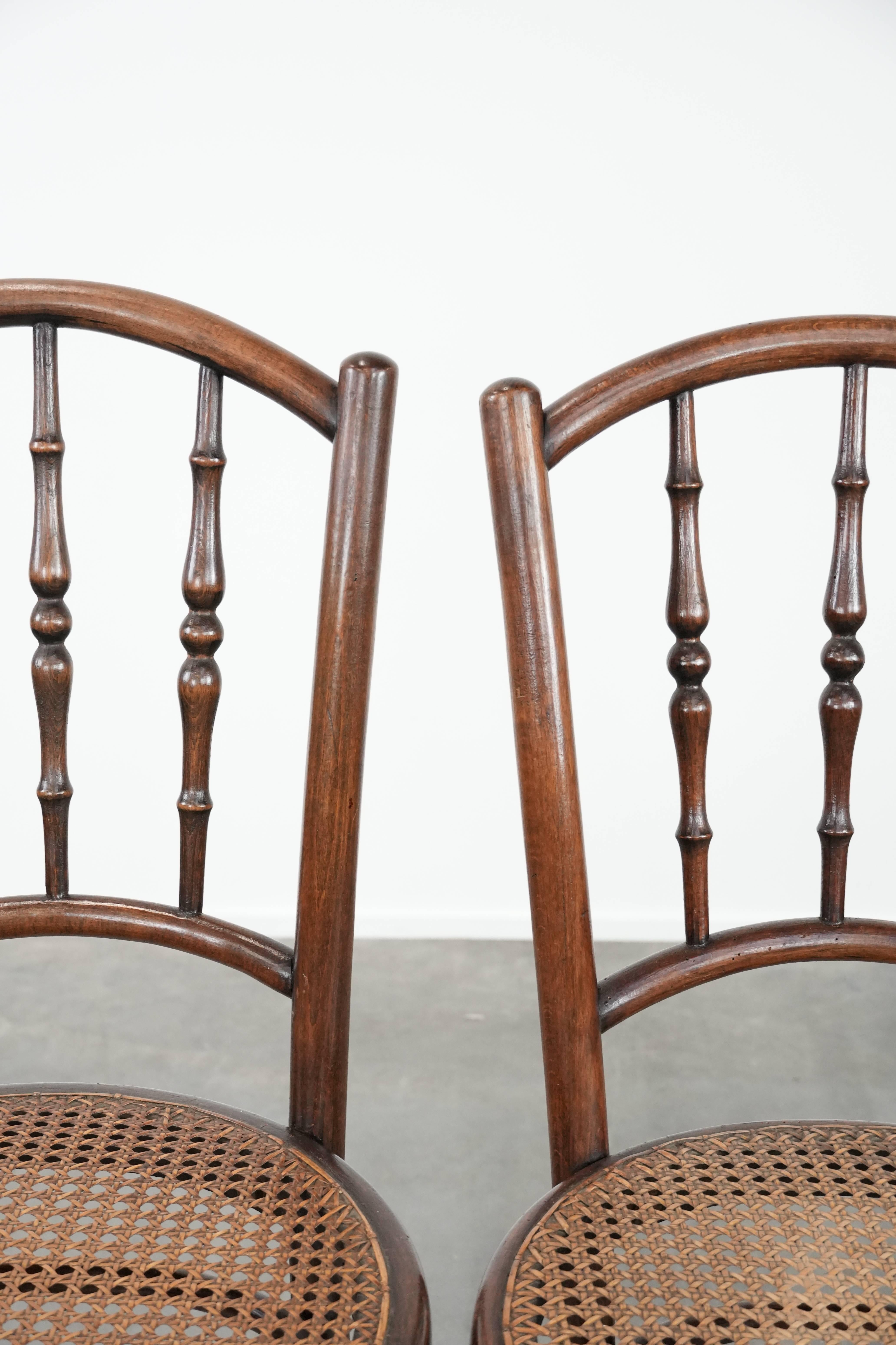 Set of 6 wooden vintage bistro chairs by Jacob & Josef Kohn Wien im Angebot 3