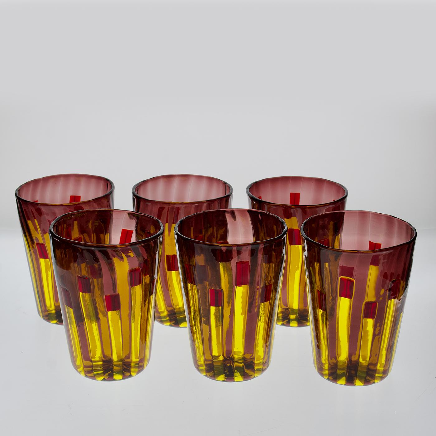 Lot de 6 gobelets en verre jaune et améthyste  par Silvio Piattelli en vente 4