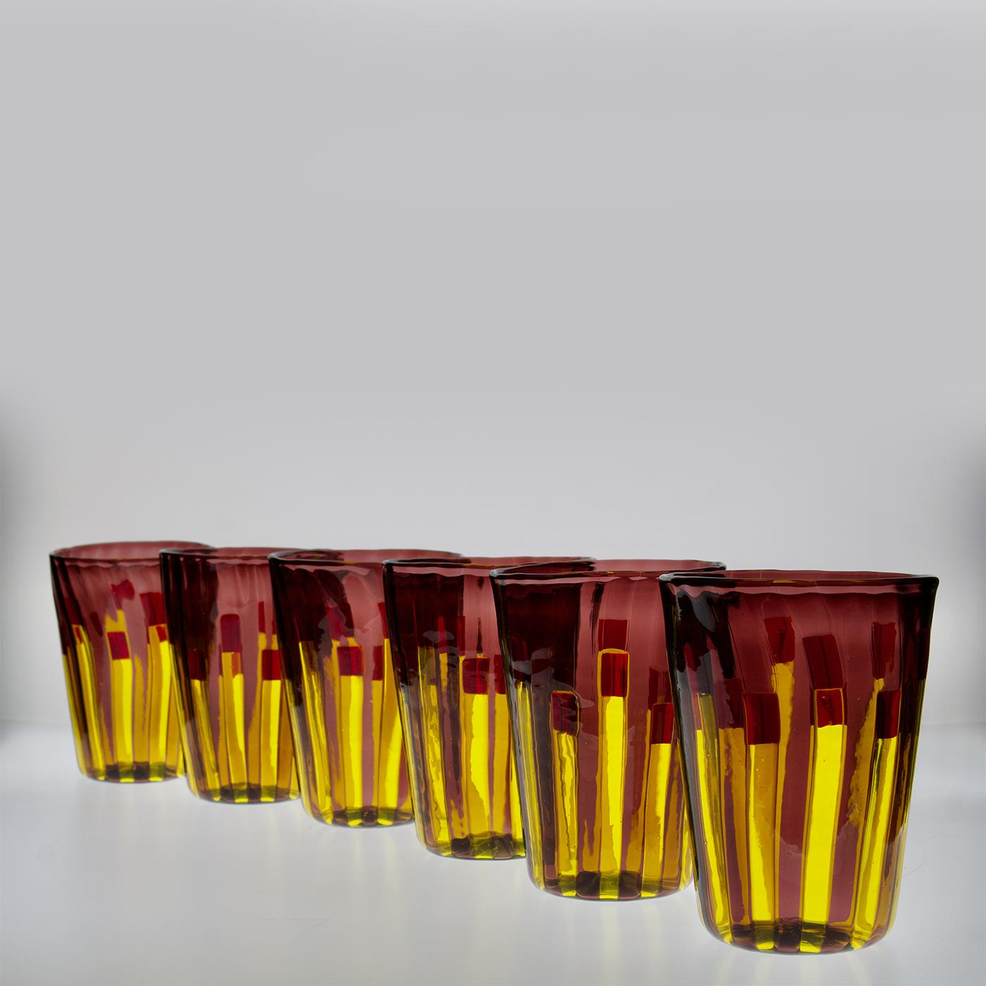 Lot de 6 gobelets en verre jaune et améthyste  par Silvio Piattelli en vente 3