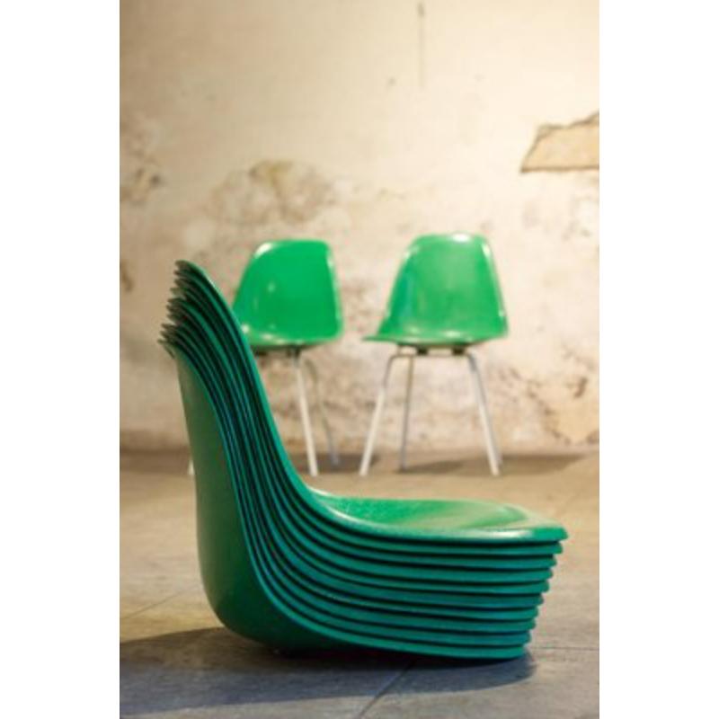 Set di 60 sedie vintage Greene & Greene di Charles and Ray Eames per Herman Miller, anni '60

Design vintage
Designer Charles and Ray Eames dell'editore Herman Miller alla fine degli anni '60, scafo originale in fibra di vetro intrecciata di colore