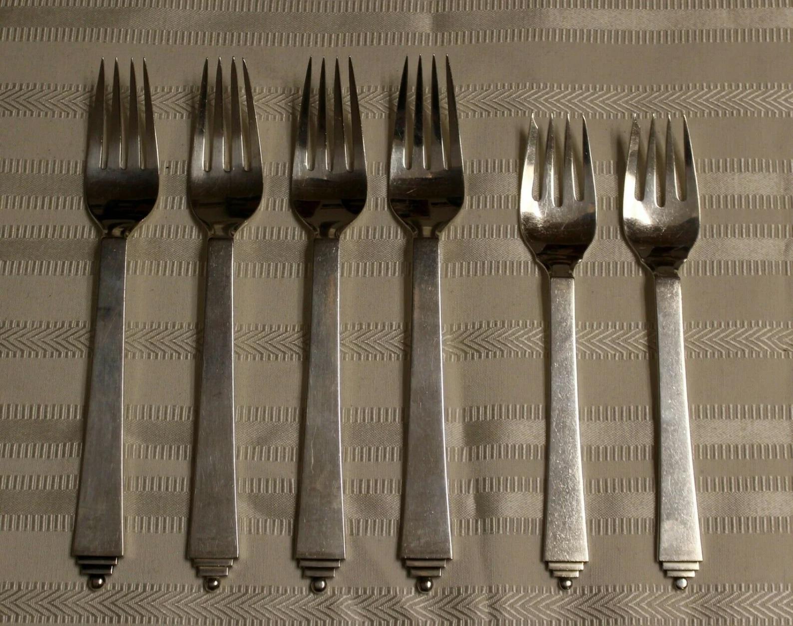 Art Nouveau Set di 6 forchette a piramide in argento Georg Jensen in vendita