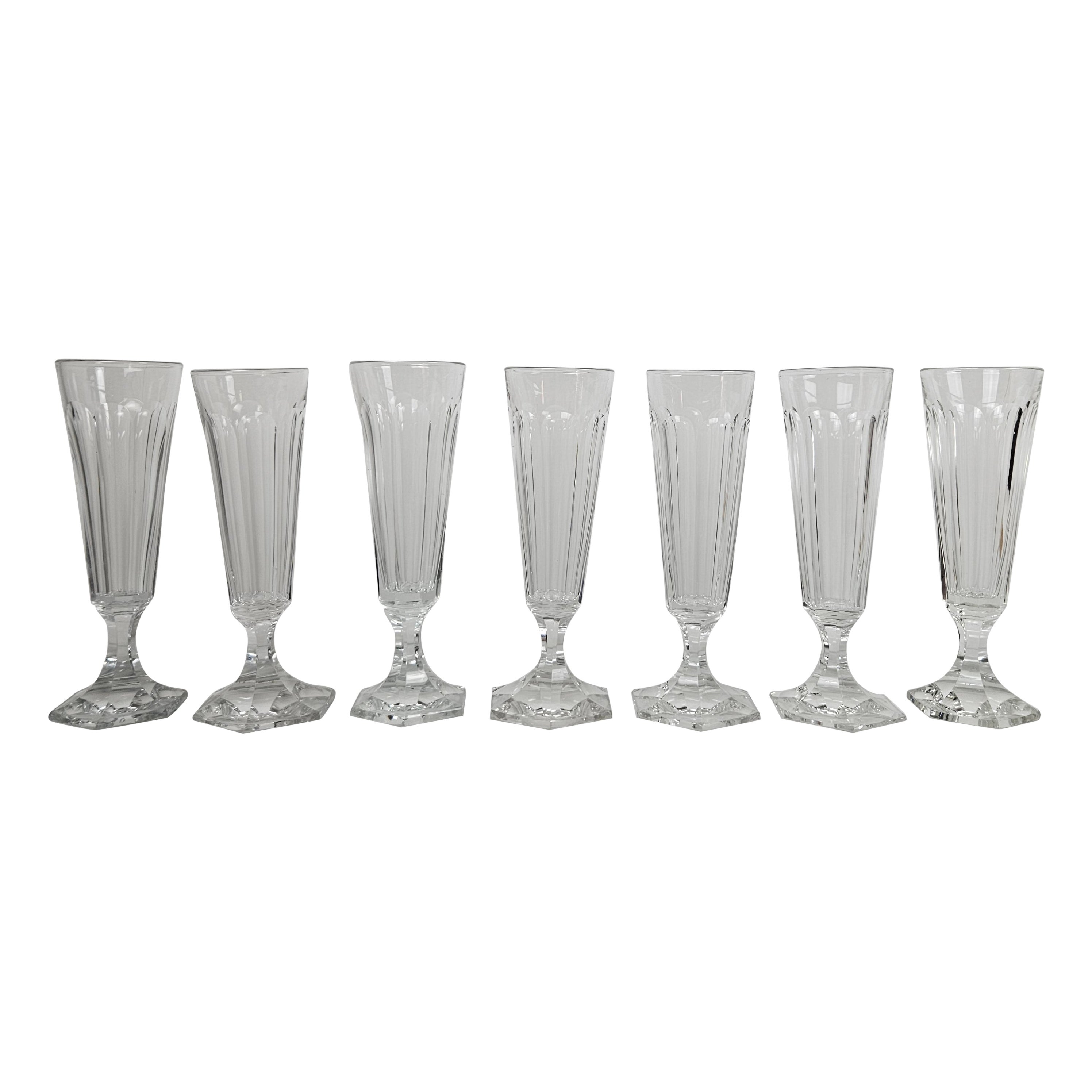 Set de 7 flûtes à champagne en cristal soufflé à la main Antique French avec base taillée