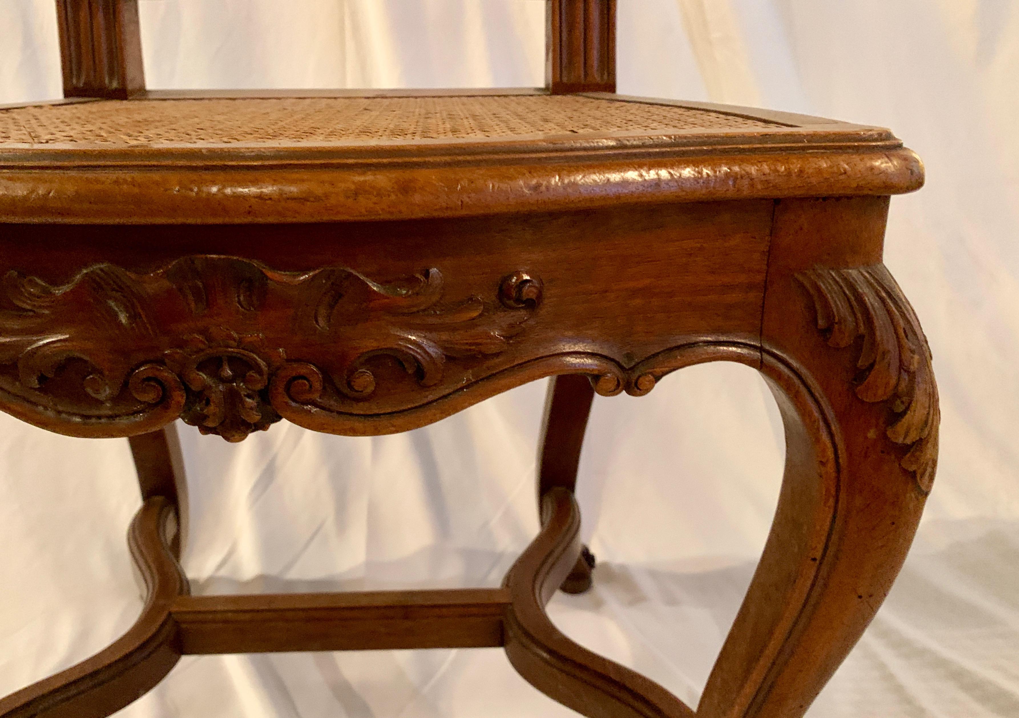Set of 7 Antique French Louis XVI Walnut Chairs In Good Condition In New Orleans, LA