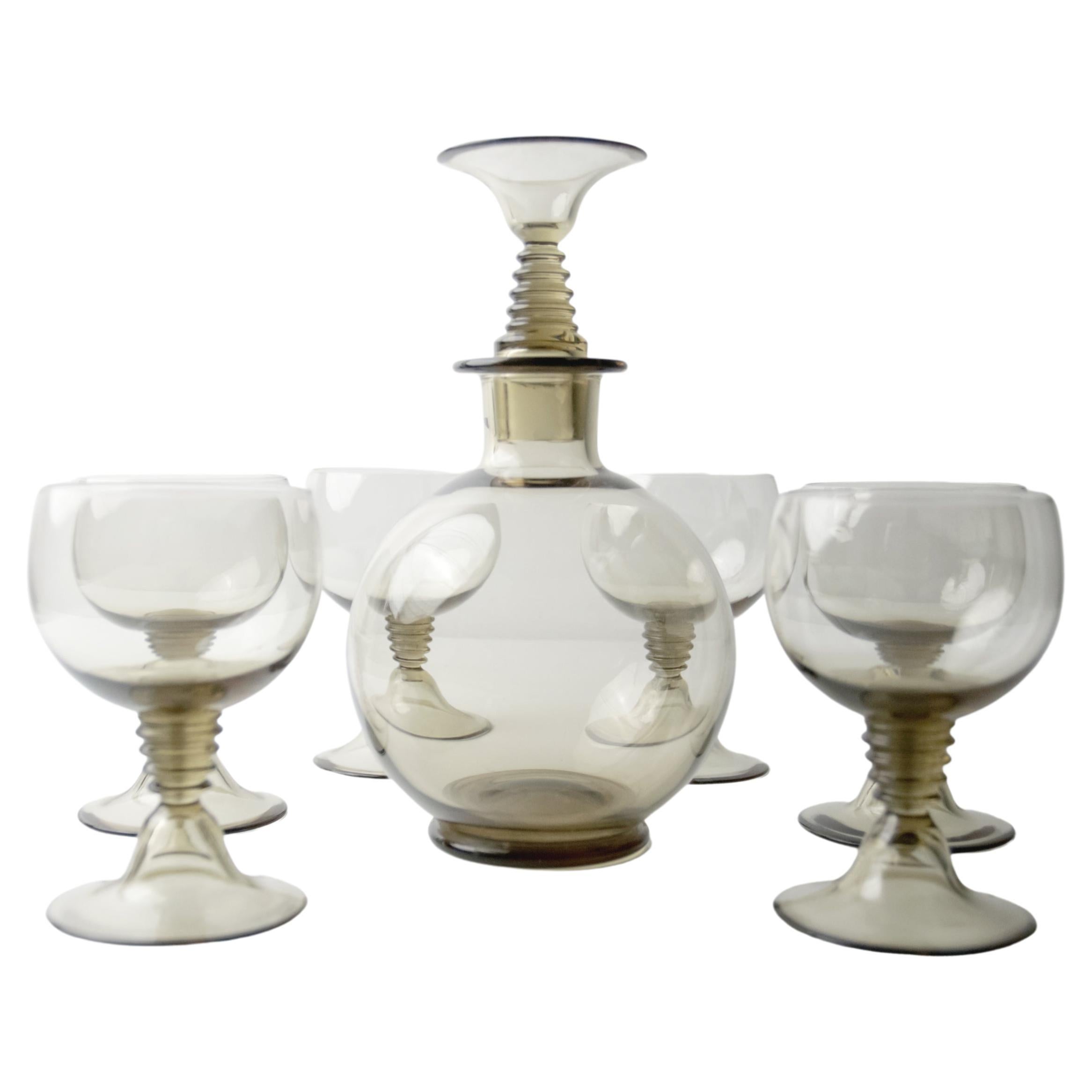 Set of 7 Art Deco "Traditie"  W.J. Rozendaal 1932-'33 Decanter and 6 Glasses For Sale