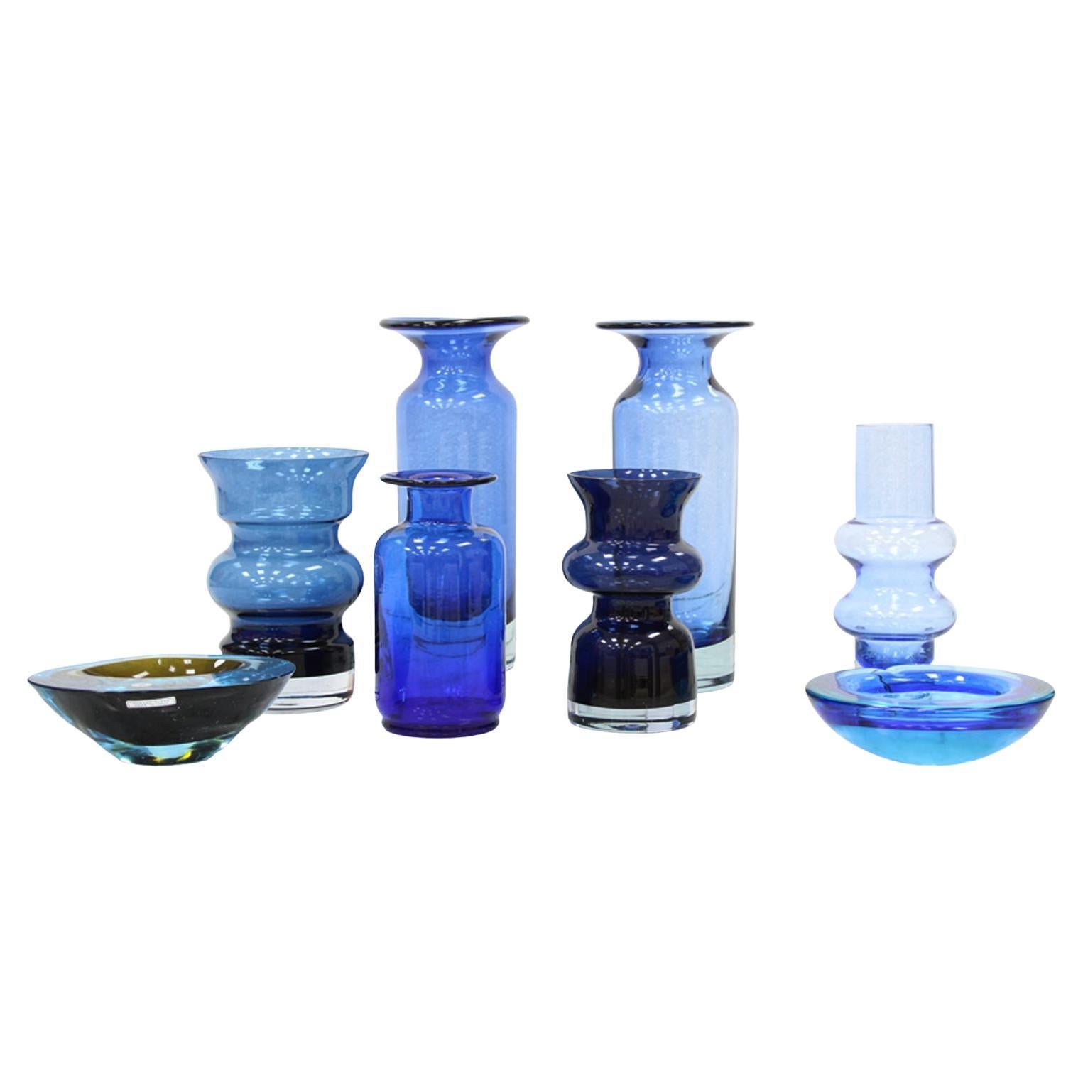 Set di 7 vasi in vetro di Murano blu Italia anni '70 soffiati a mano design italiano in vendita