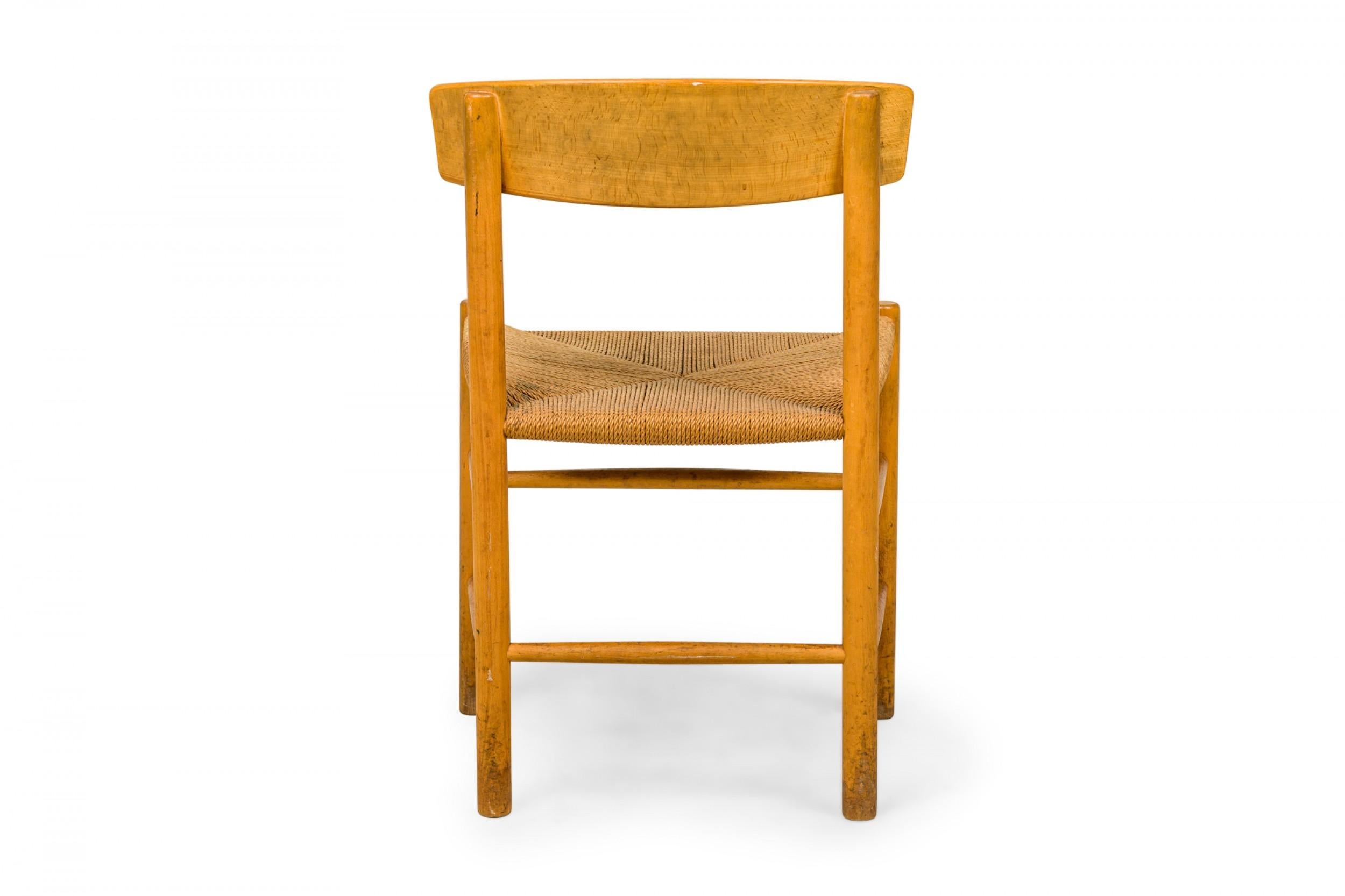 20ième siècle Ensemble de 7 Børge Mogensen pour FDB Møbler danois  Chaise d'appoint en Oak et Papercord en vente