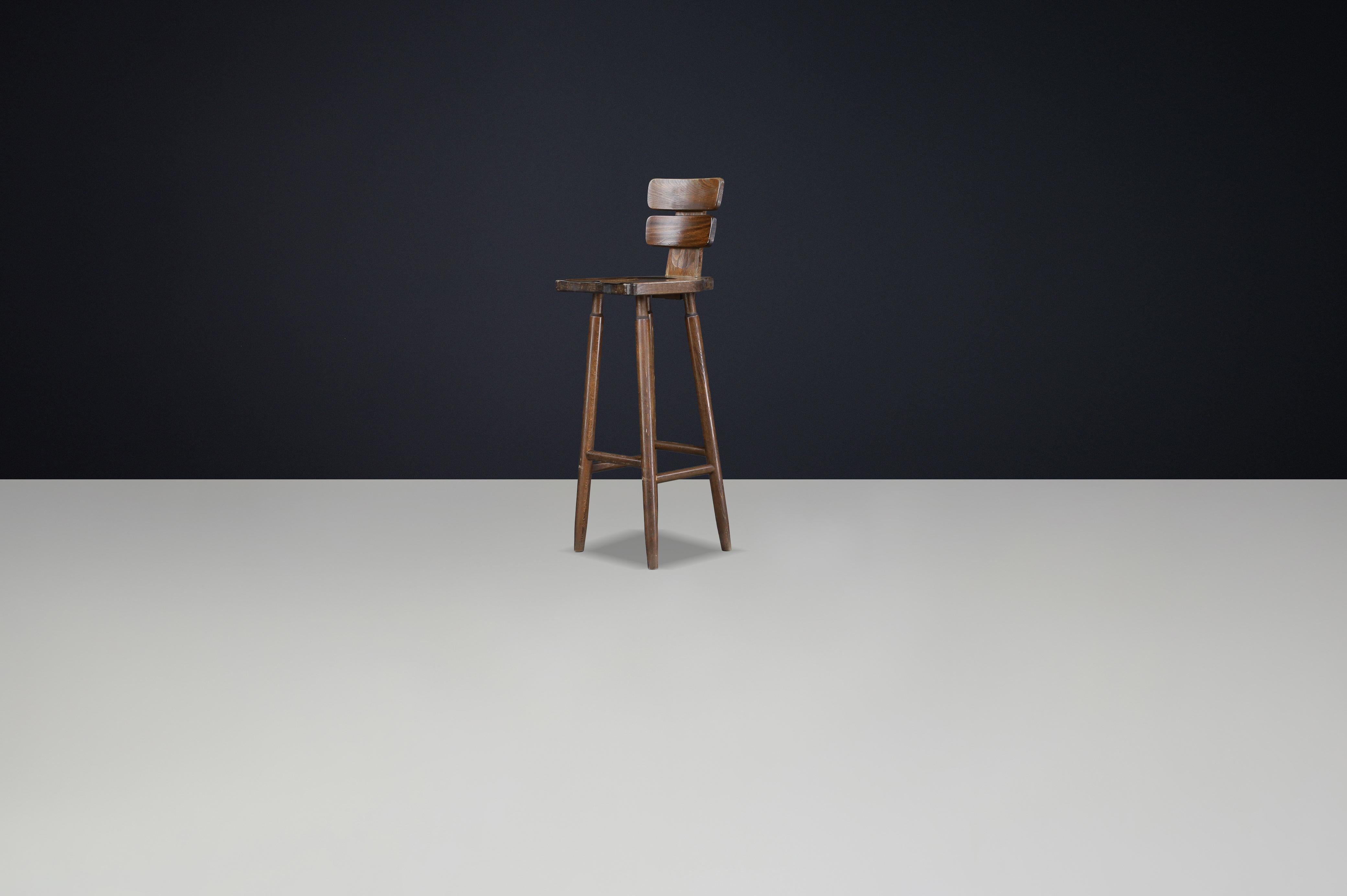 Set of 7 Brutalist Bar Stools in Patinated Beechwood, France, 1960s For Sale 2