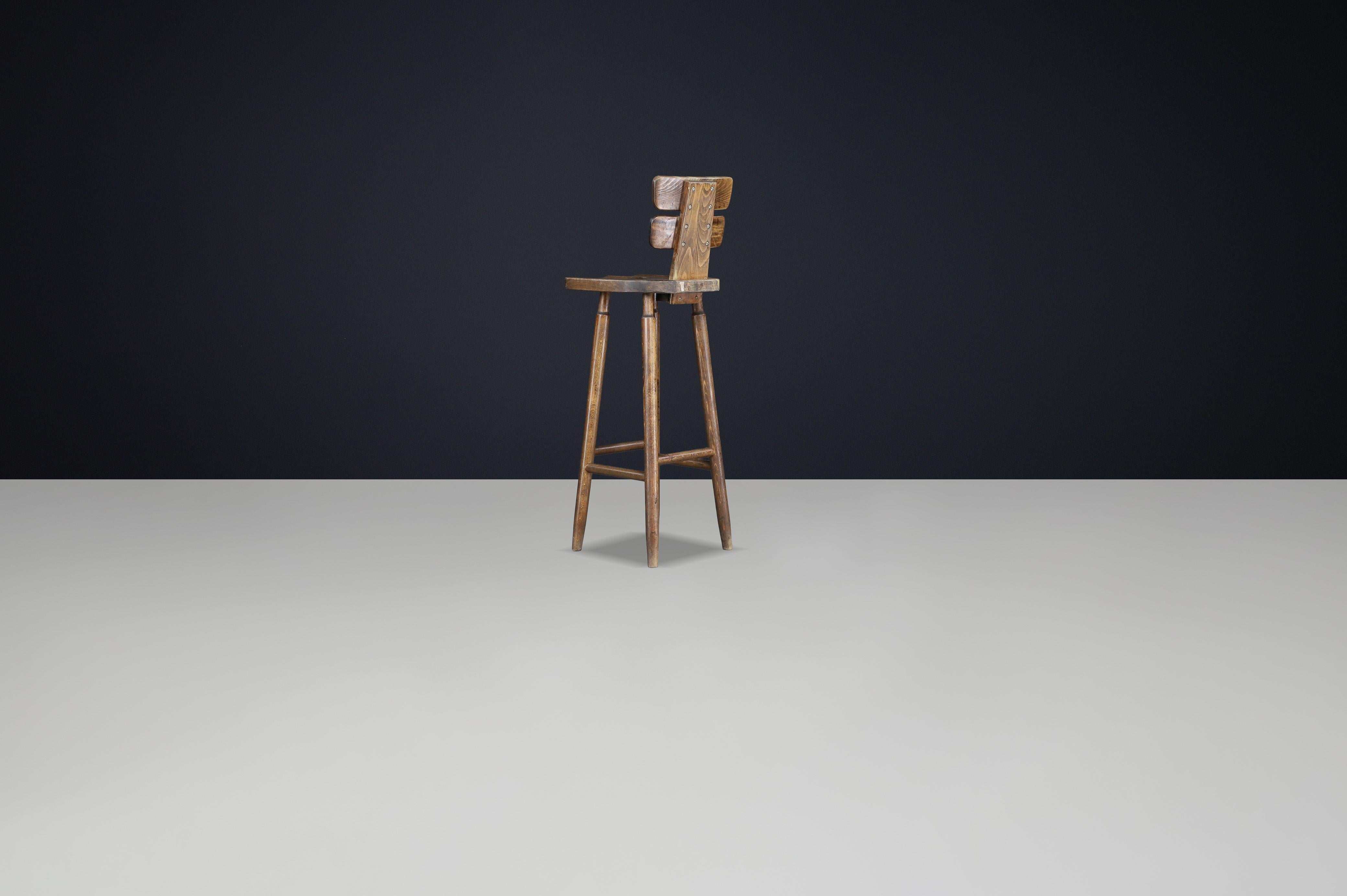 Set of 7 Brutalist Bar Stools in Patinated Beechwood, France, 1960s For Sale 4