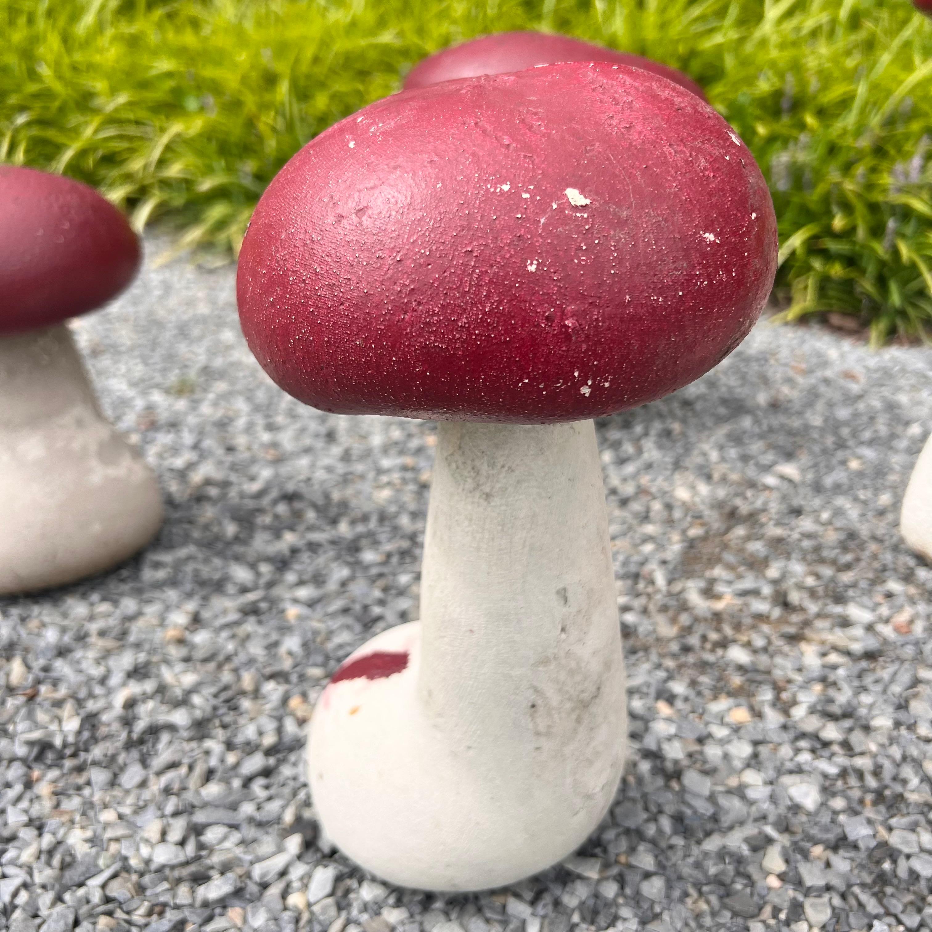 Set of 7 Concrete Garden Mushrooms, 1950s France For Sale 1