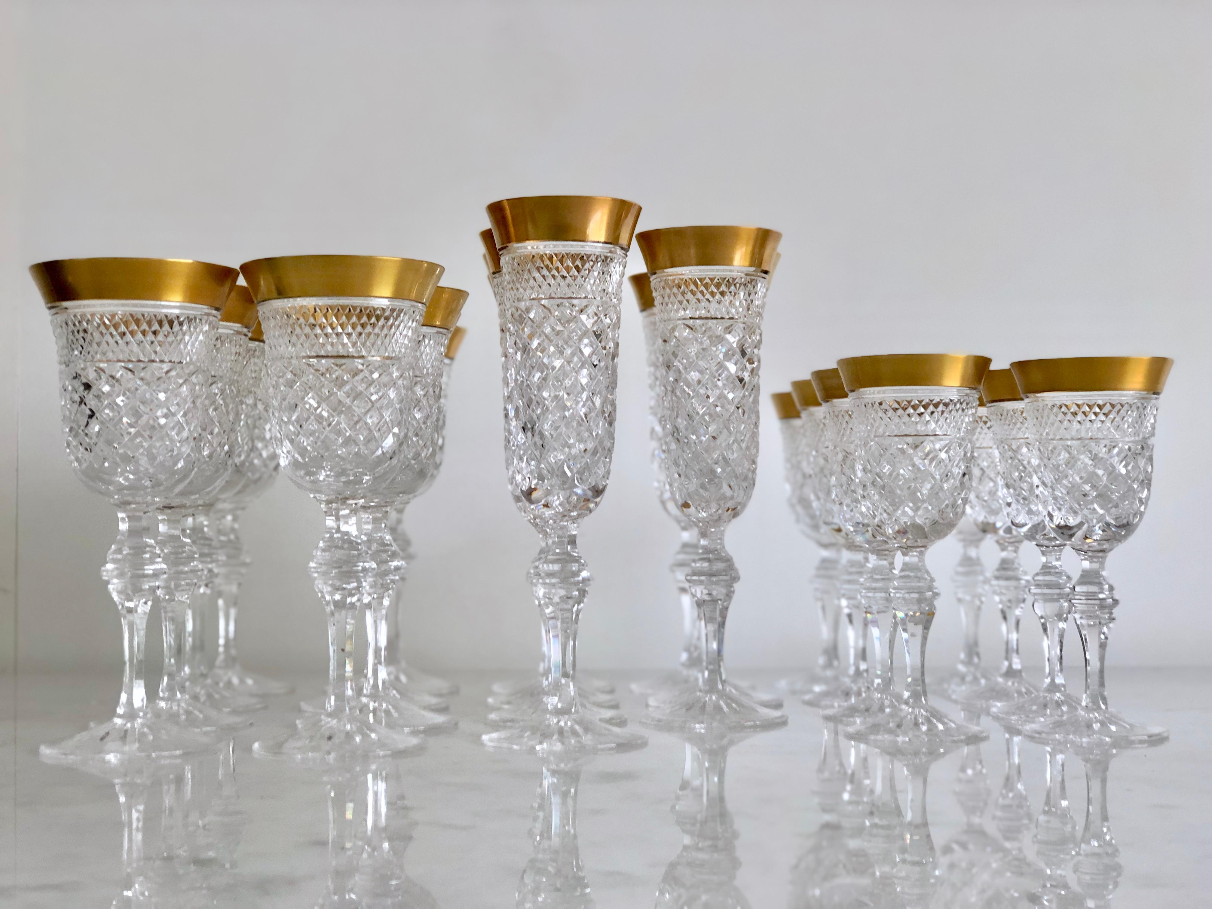 Set of 7 Crystal Champagne Glasses Victoria Gold by Klokotschnik Zwiesel Germany In Good Condition For Sale In Krefeld, DE