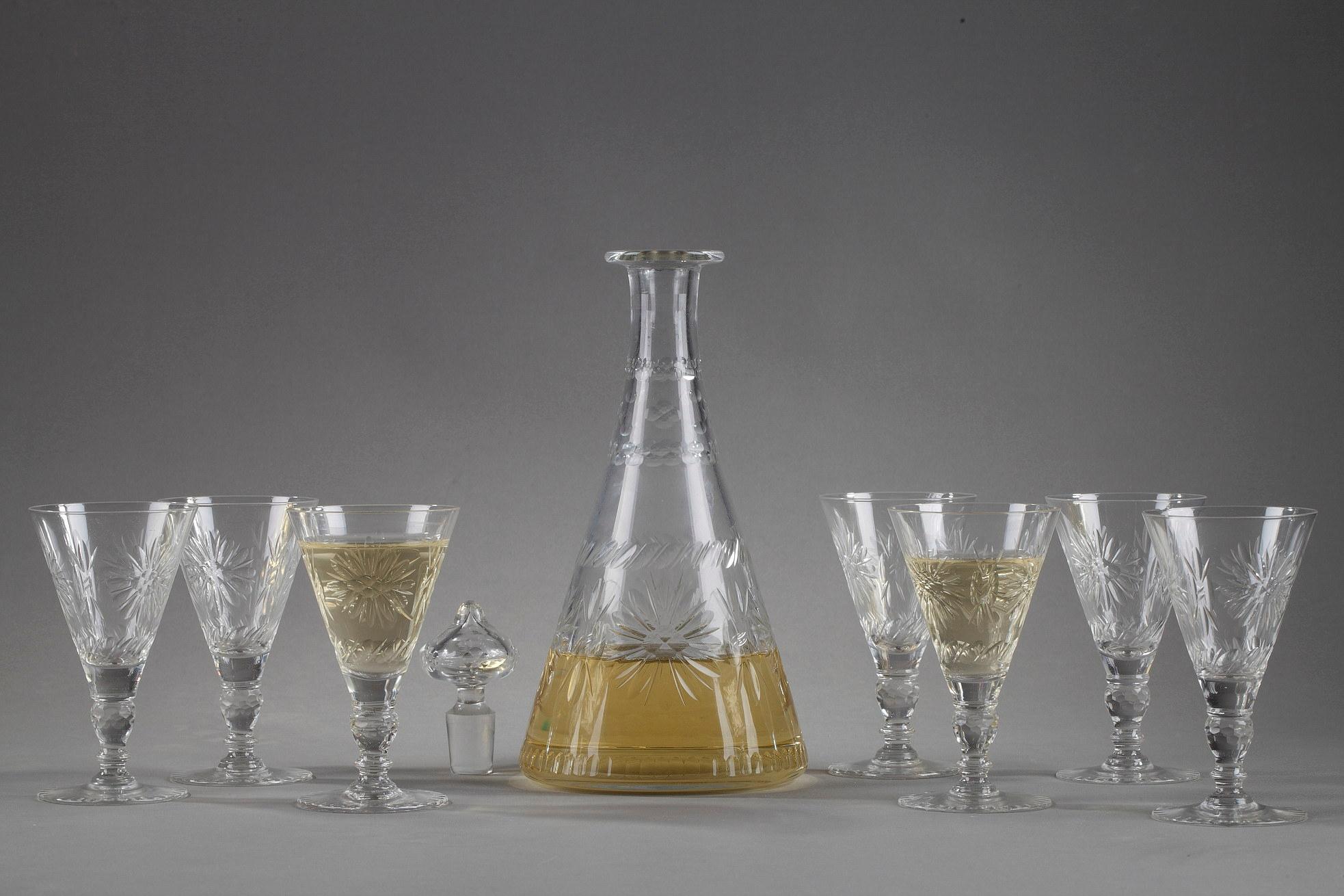 Set of 7 Crystal Glasses and a Pitcher For Sale 9