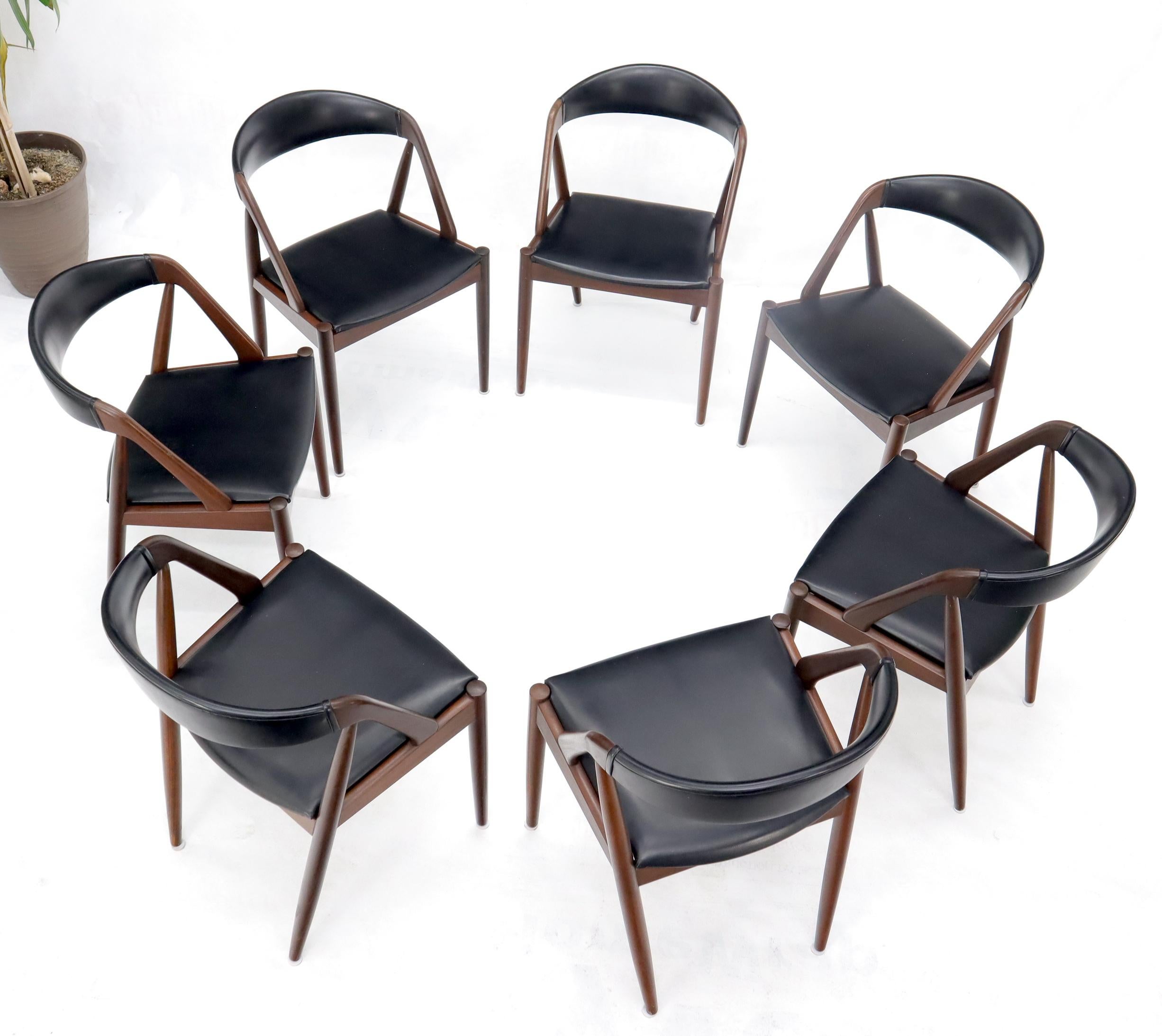 Mid-Century Modern Ensemble de 7 chaises de salle à manger danoises modernes Kai Kristiansen en teck  en vente