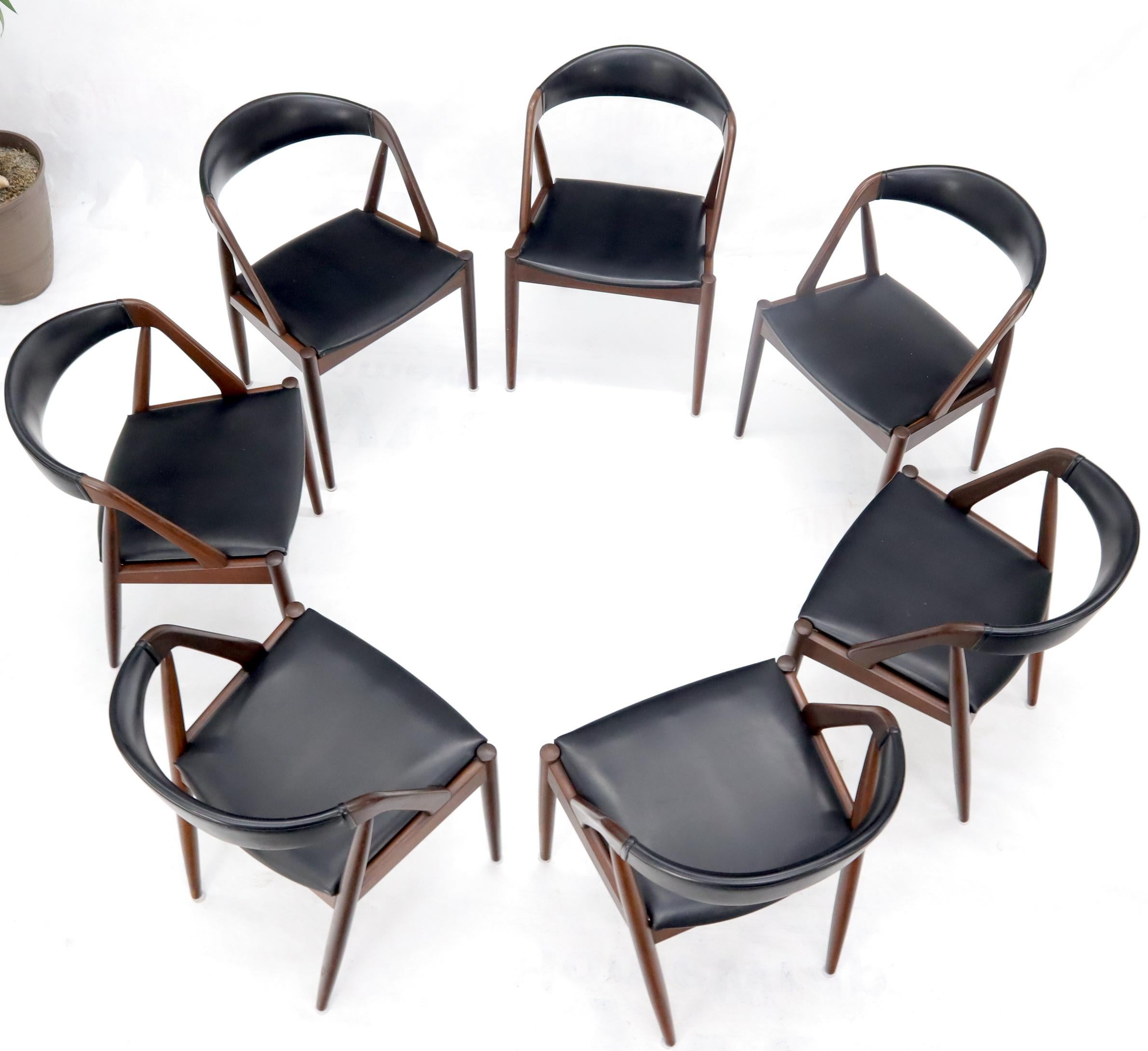Ensemble de 7 chaises de salle à manger danoises modernes Kai Kristiansen en teck  Bon état - En vente à Rockaway, NJ