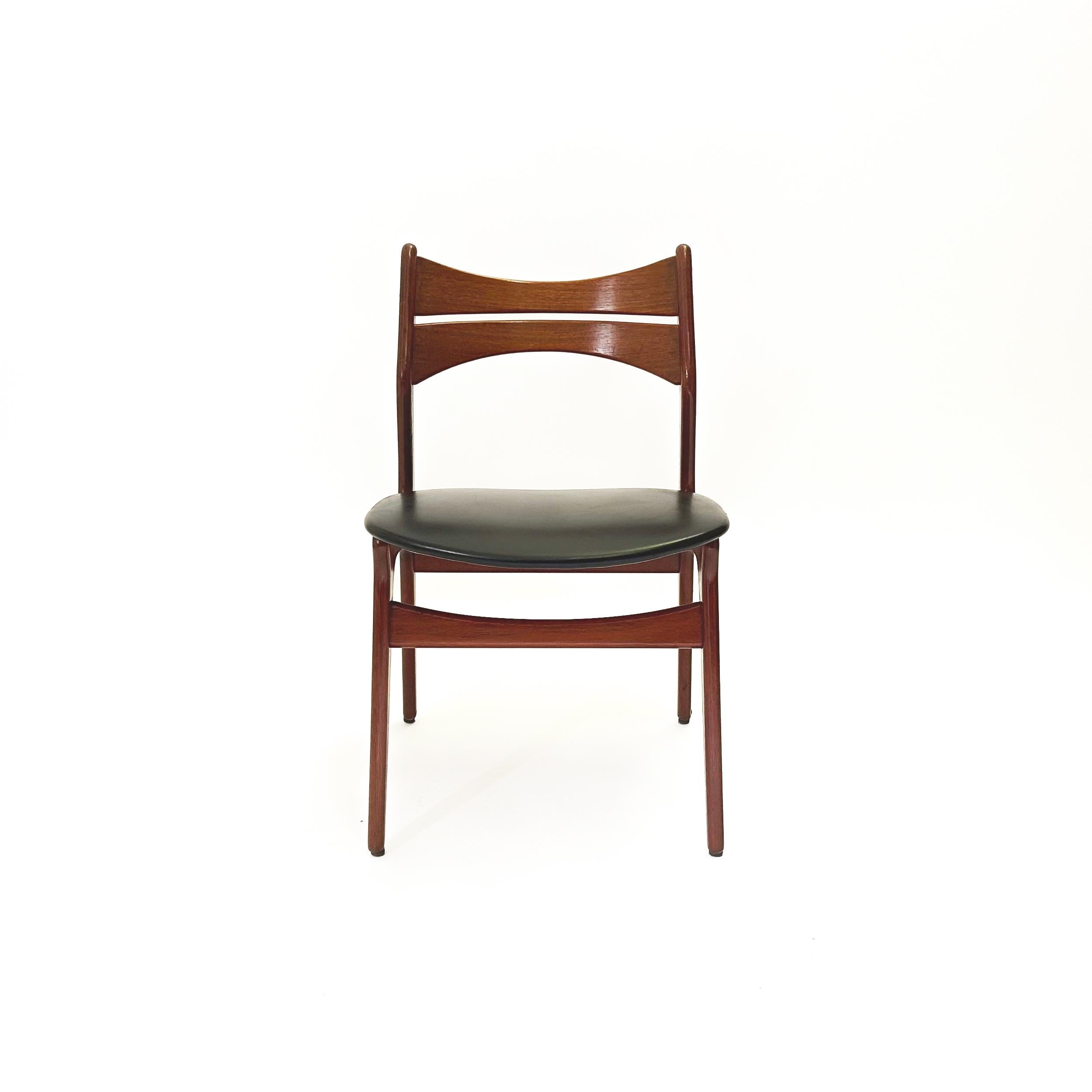 Erik Buch 1960s Teak Dining Chair - Model 310. This set comprises seven mid-century dining room chairs designed by Erik Buch for Chr. Christiansen Denmark, known as model 310.
Crafted with a sturdy teak frame and a comfortably angled backrest, these