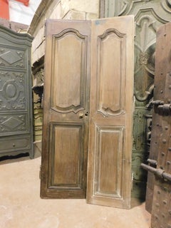 set of 7 double wing doors, carved in walnut, Italy