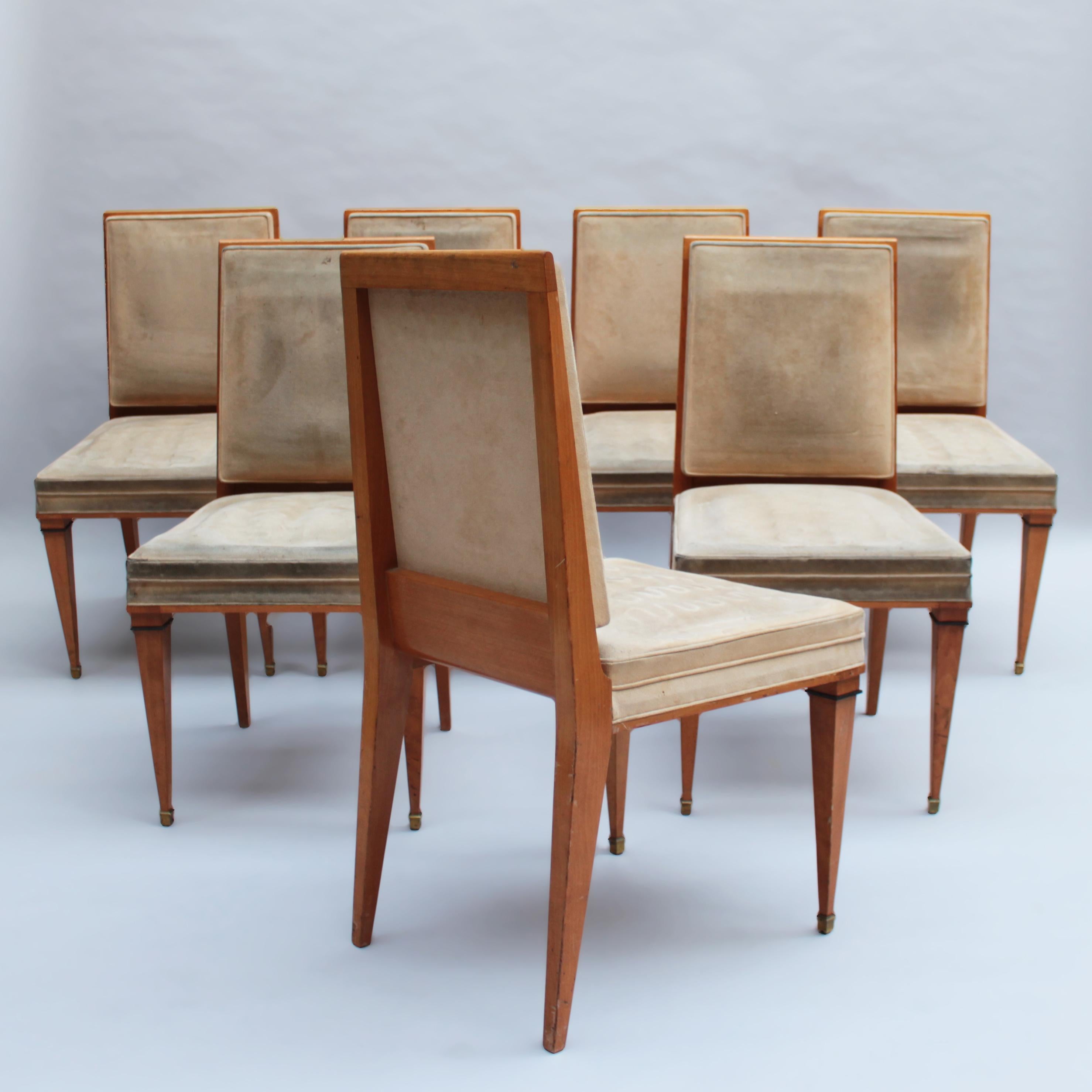 Set di 7 raffinate sedie da sala da pranzo francesi degli anni '40 in vendita 9